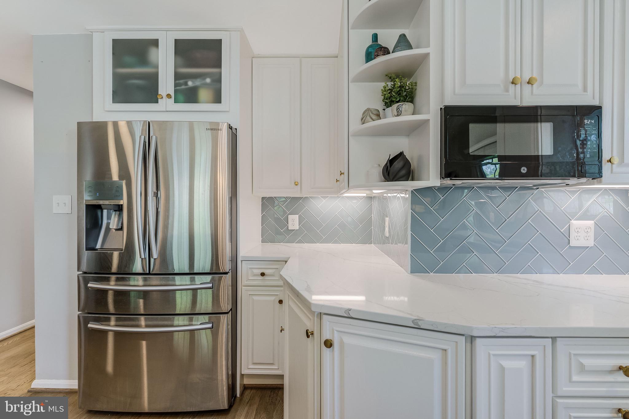 FOX MILL ESTATES - Residential