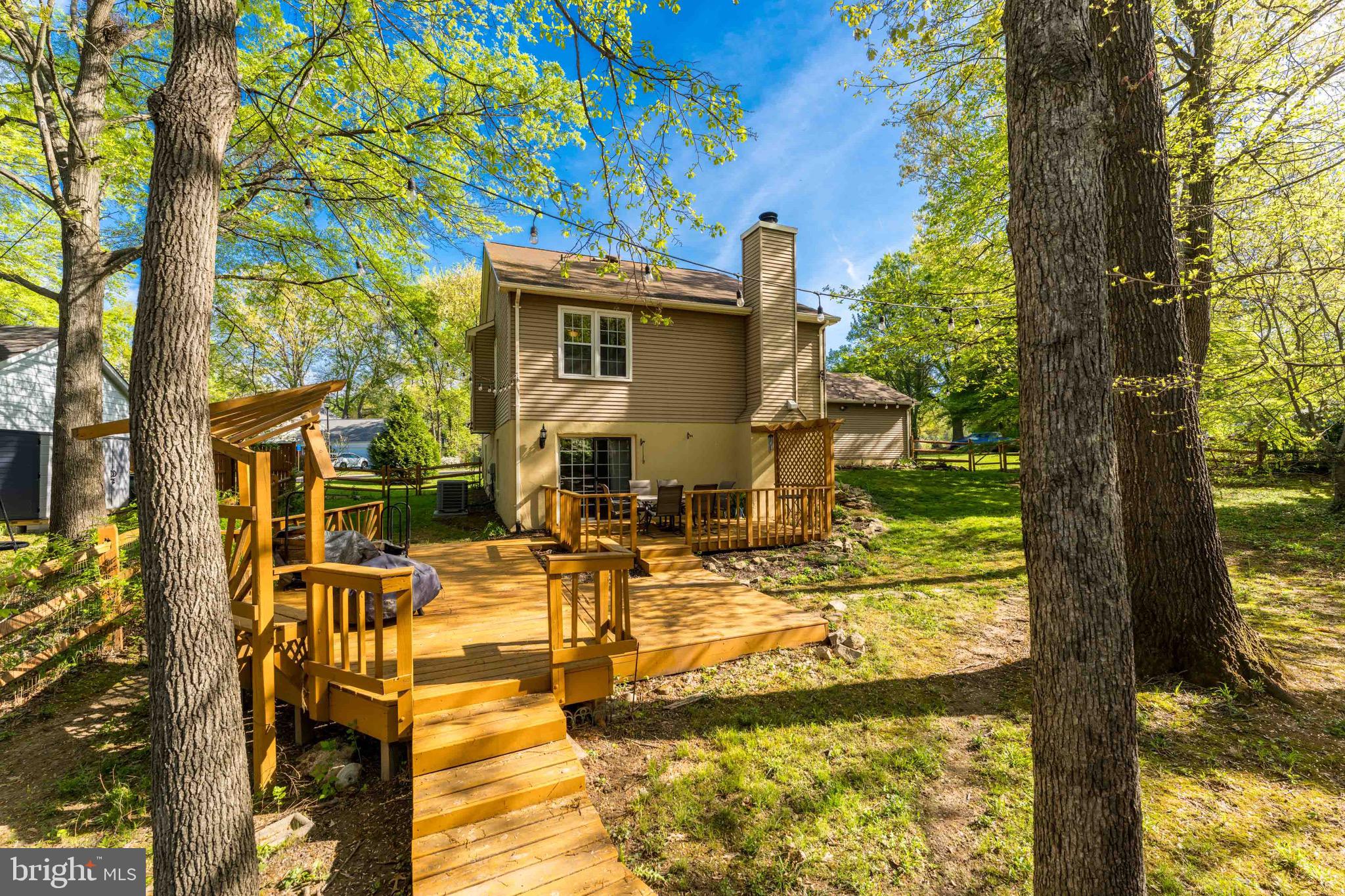 FOX MILL ESTATES - Residential