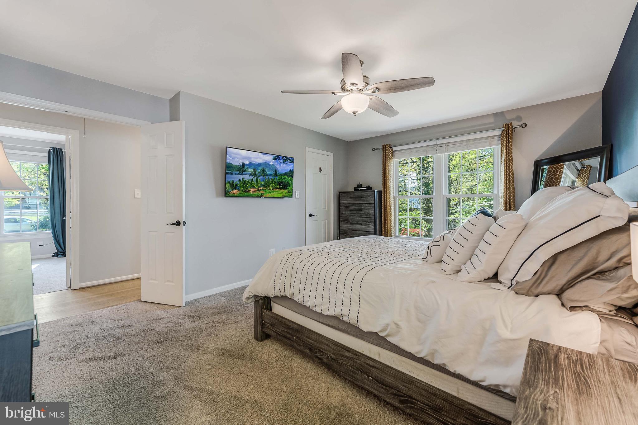 FOX MILL ESTATES - Residential