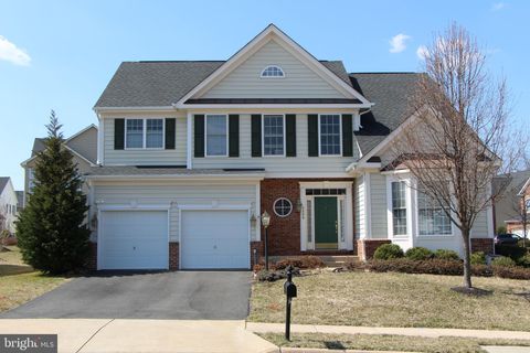 Photo of 8200 Kerfoot Drive, GAINESVILLE, VA 20155 (MLS # VAPW2112588)