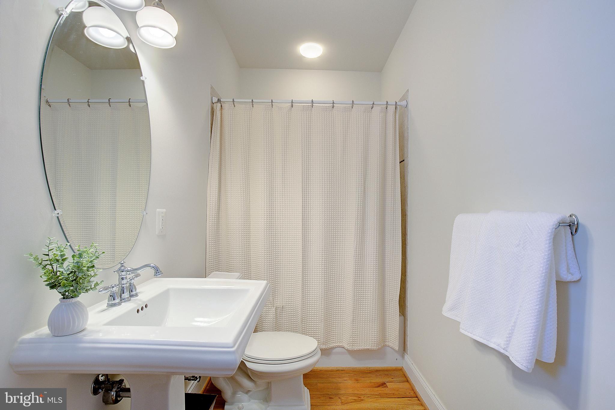EASTPORT - Residential