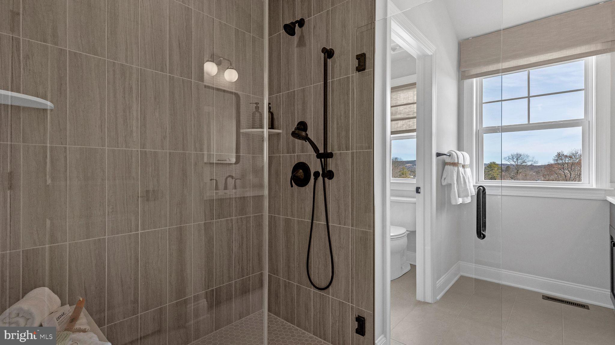 MAPLE RIDGE - Residential