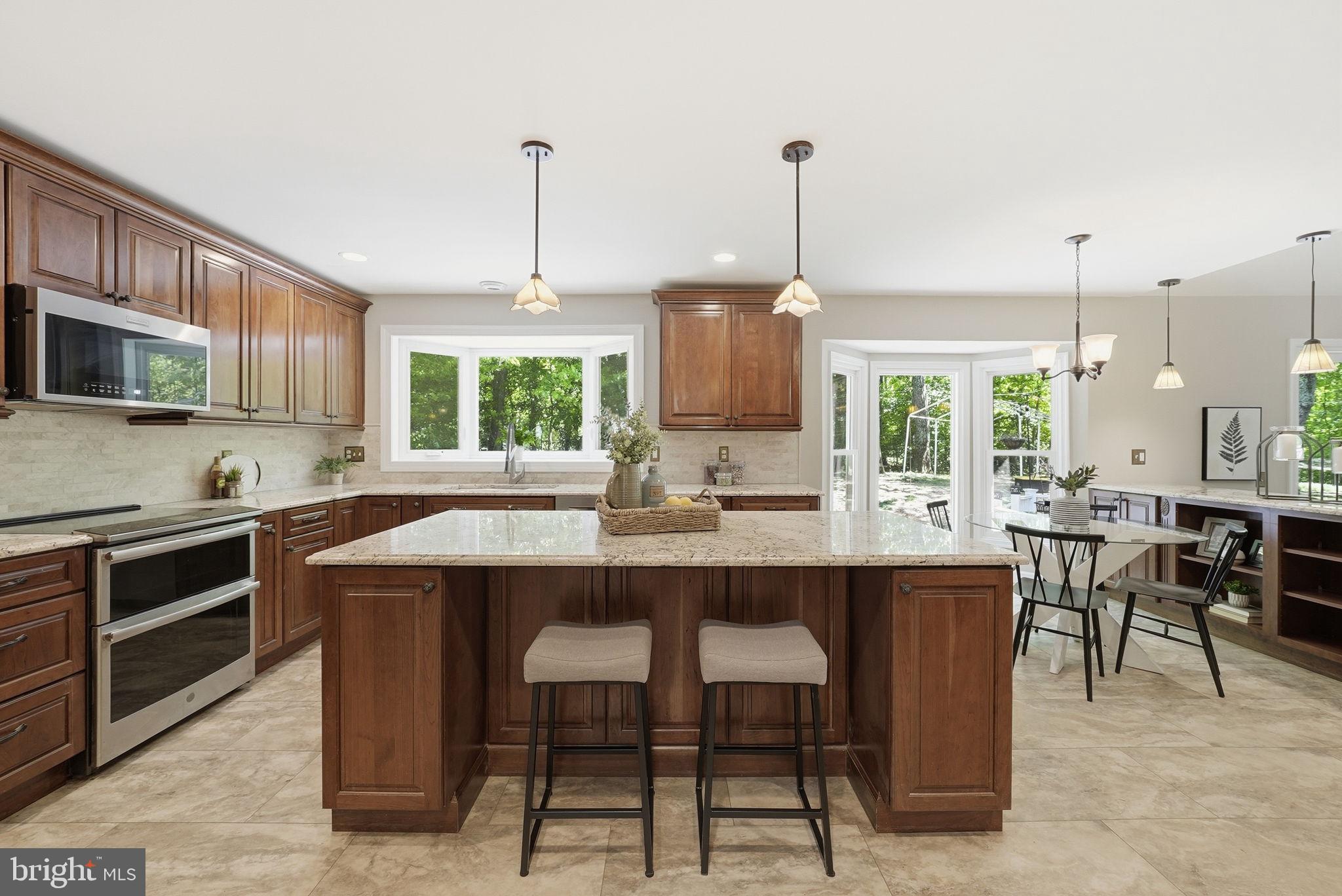 RIVERVIEW ESTATES - Residential