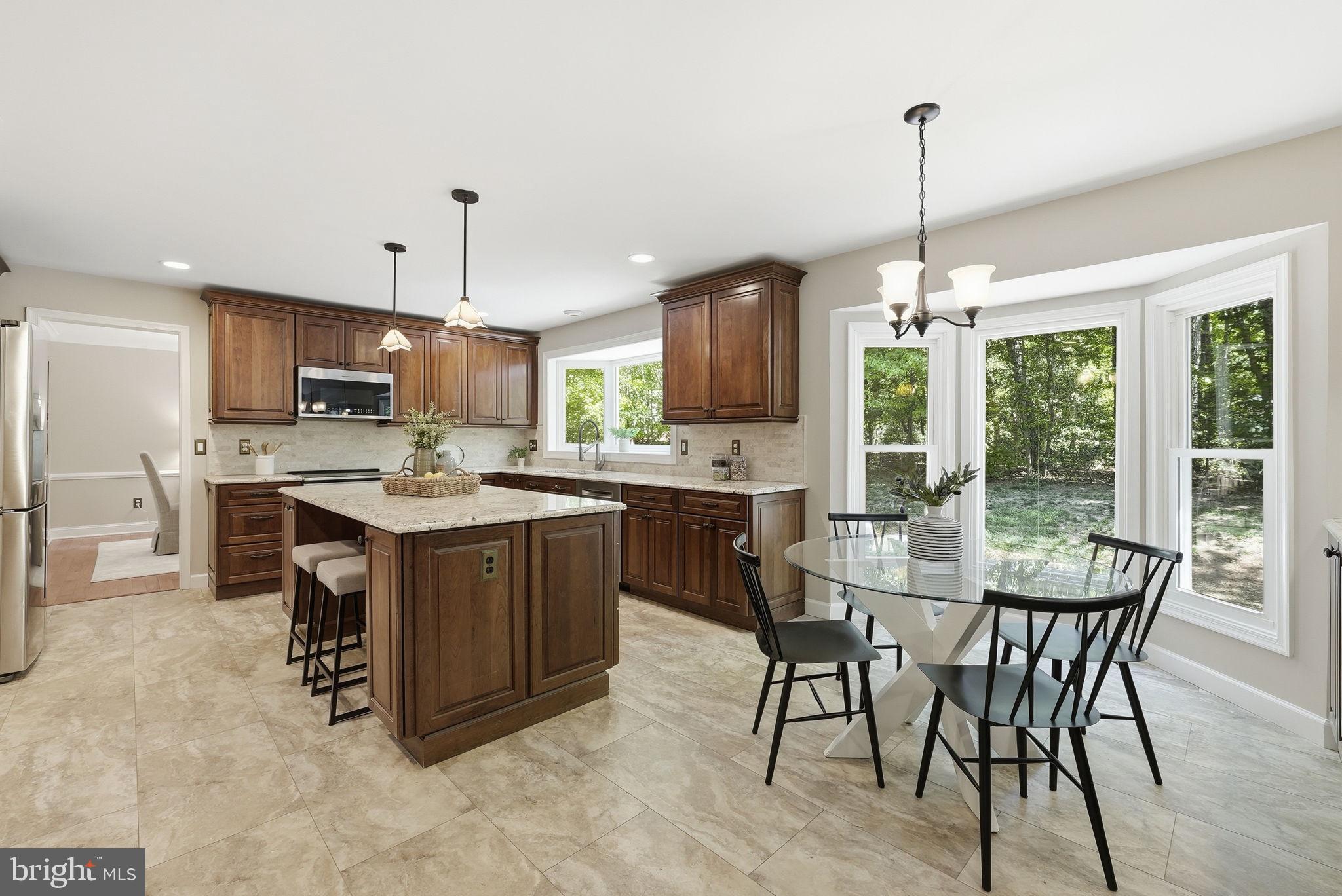 RIVERVIEW ESTATES - Residential