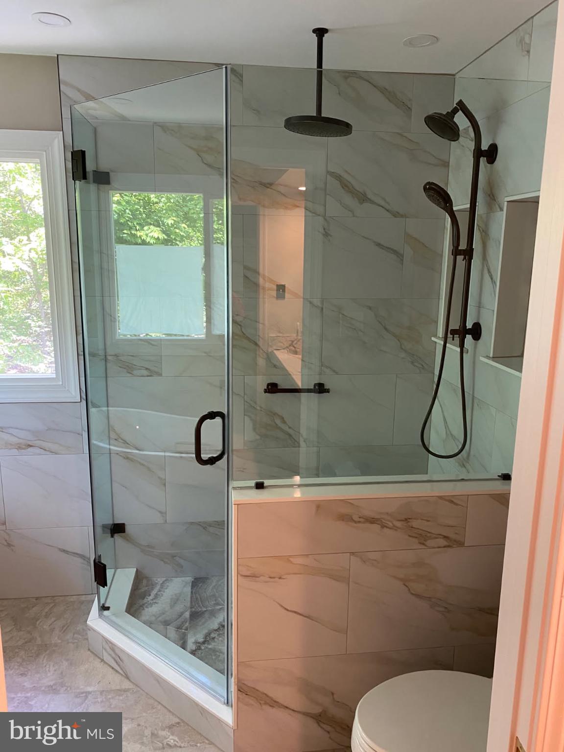 6175 RIVER FOREST DRIVE