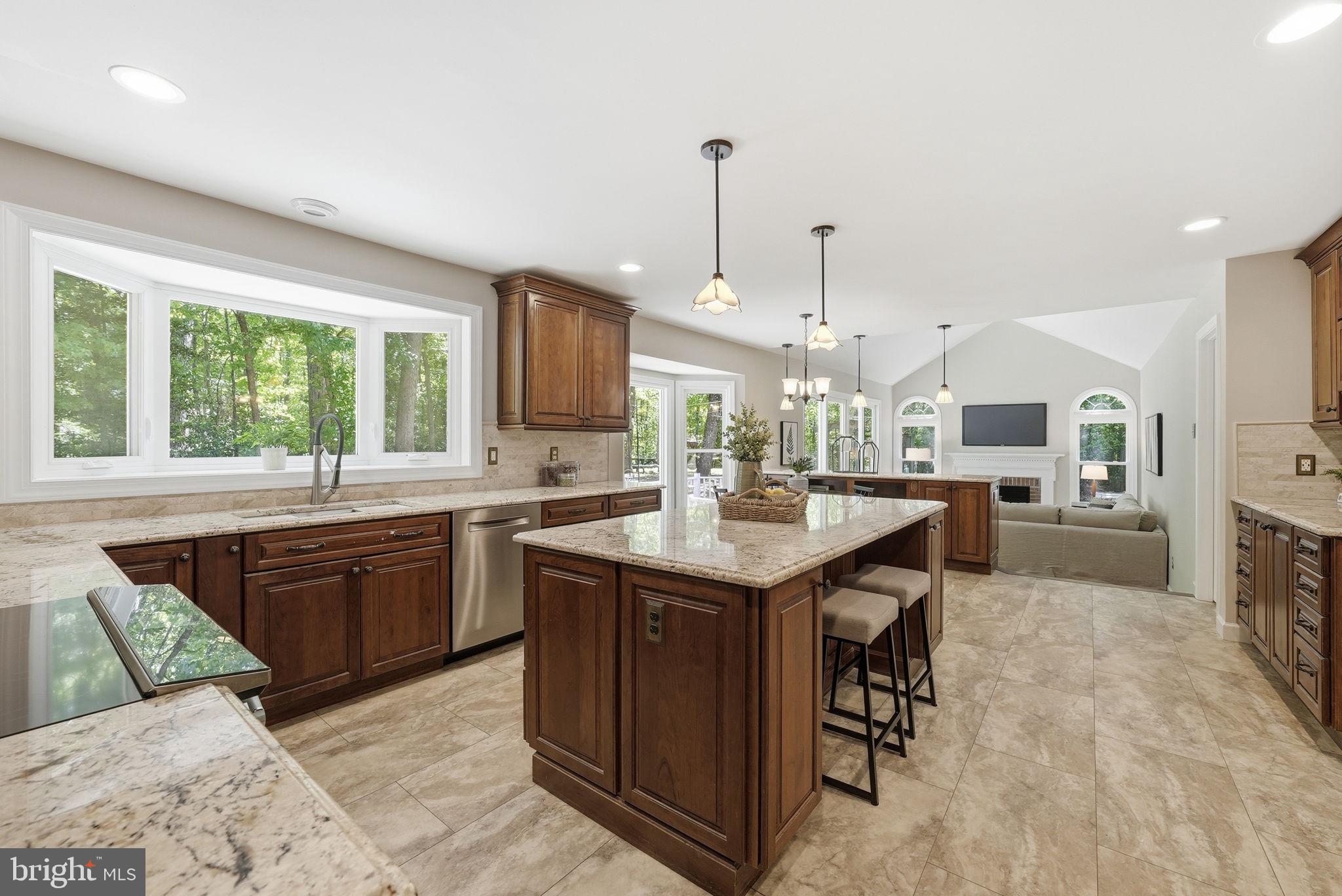 RIVERVIEW ESTATES - Residential