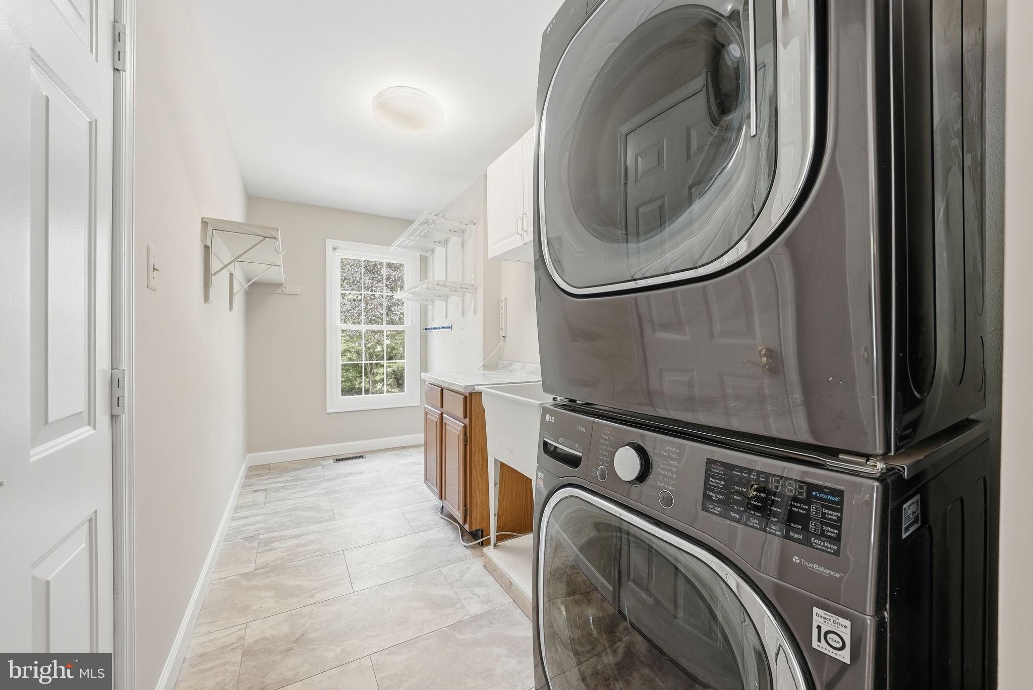 RIVERVIEW ESTATES - Residential