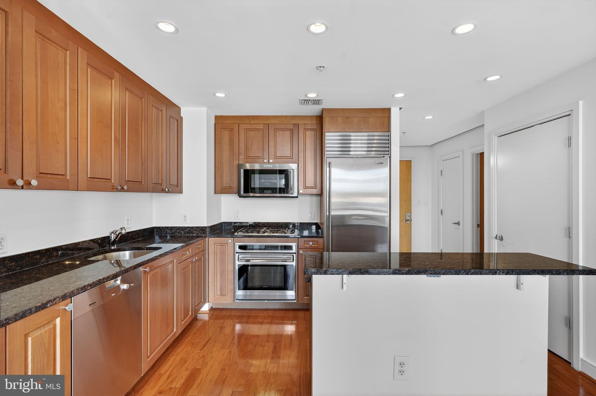 6820 WISCONSIN AVENUE 5004