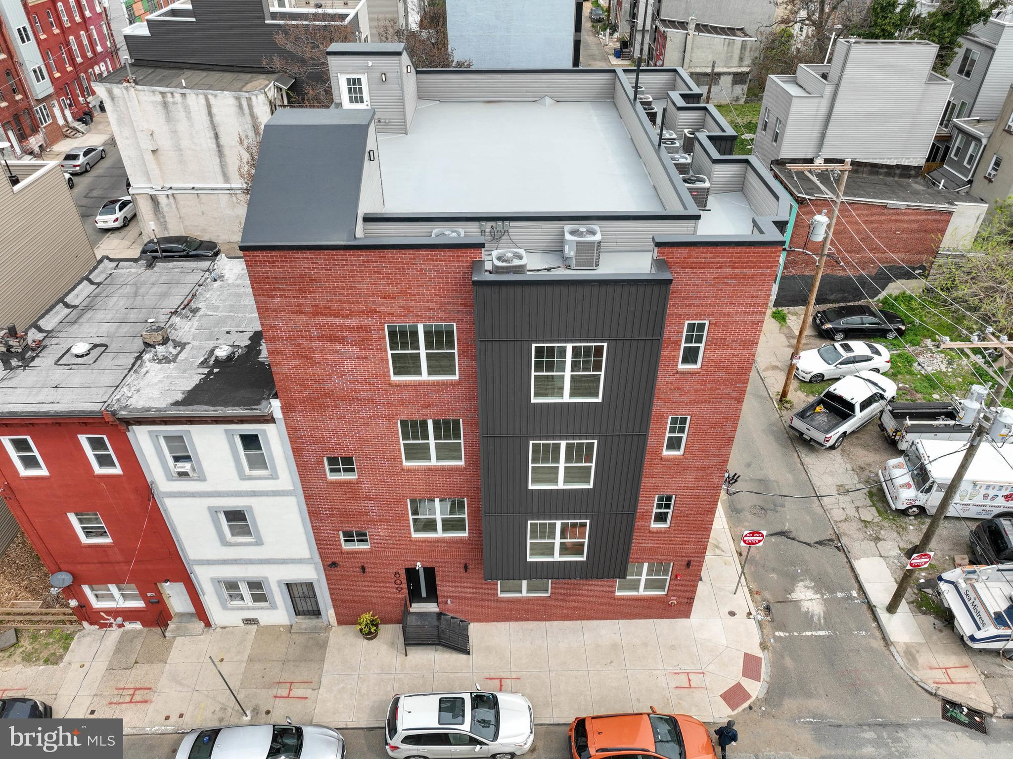 NORRIS SQUARE - Residential Income