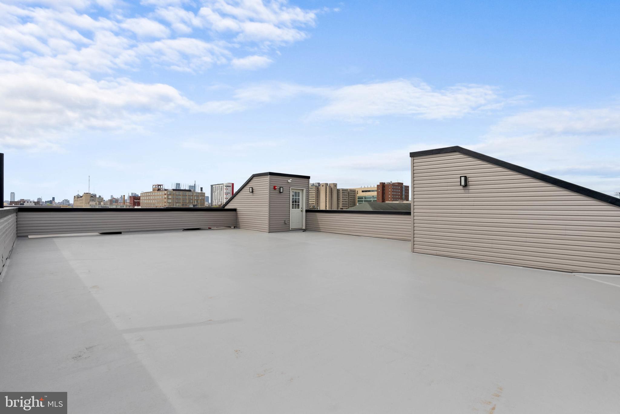 NORRIS SQUARE - Residential Income