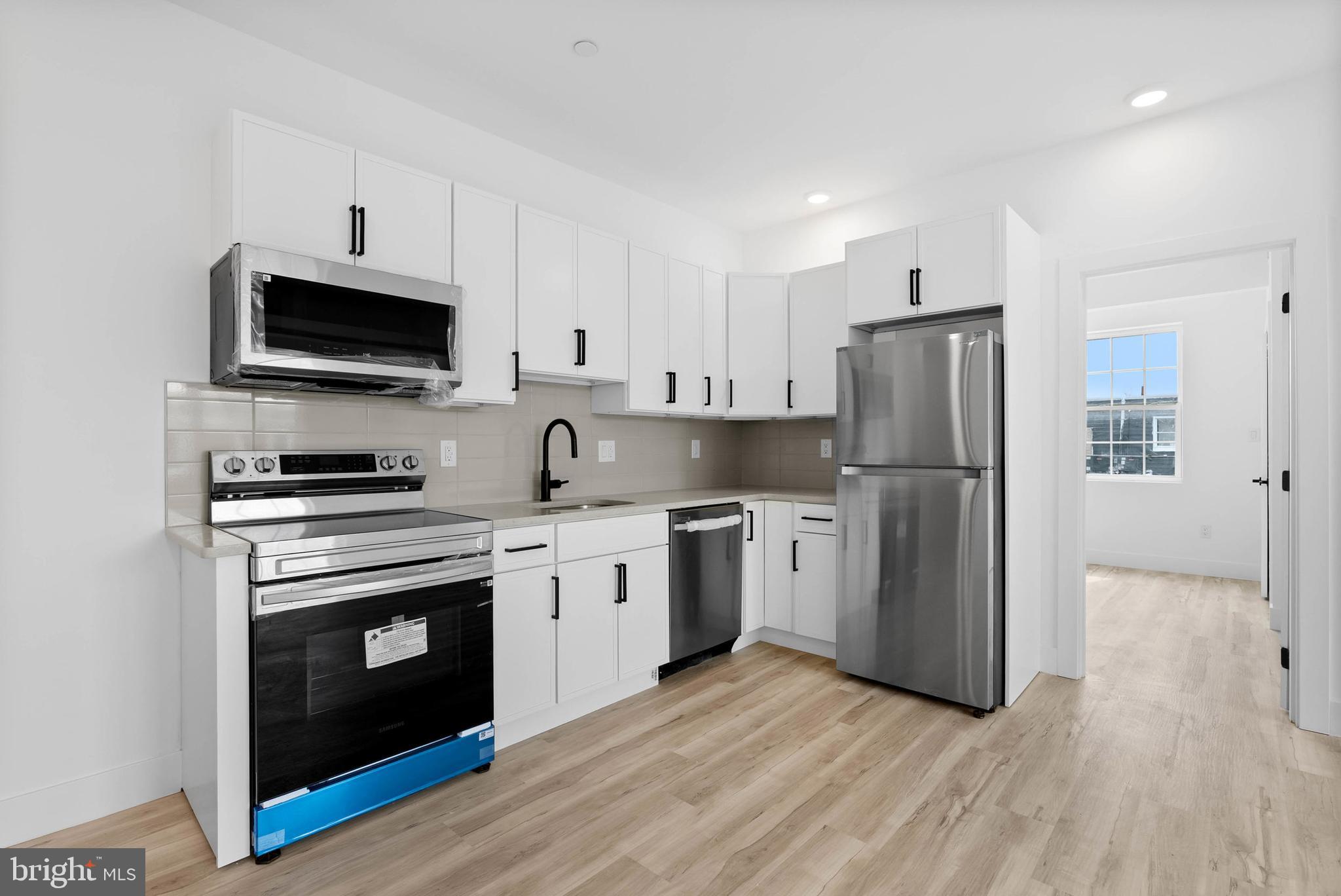 NORRIS SQUARE - Residential Income