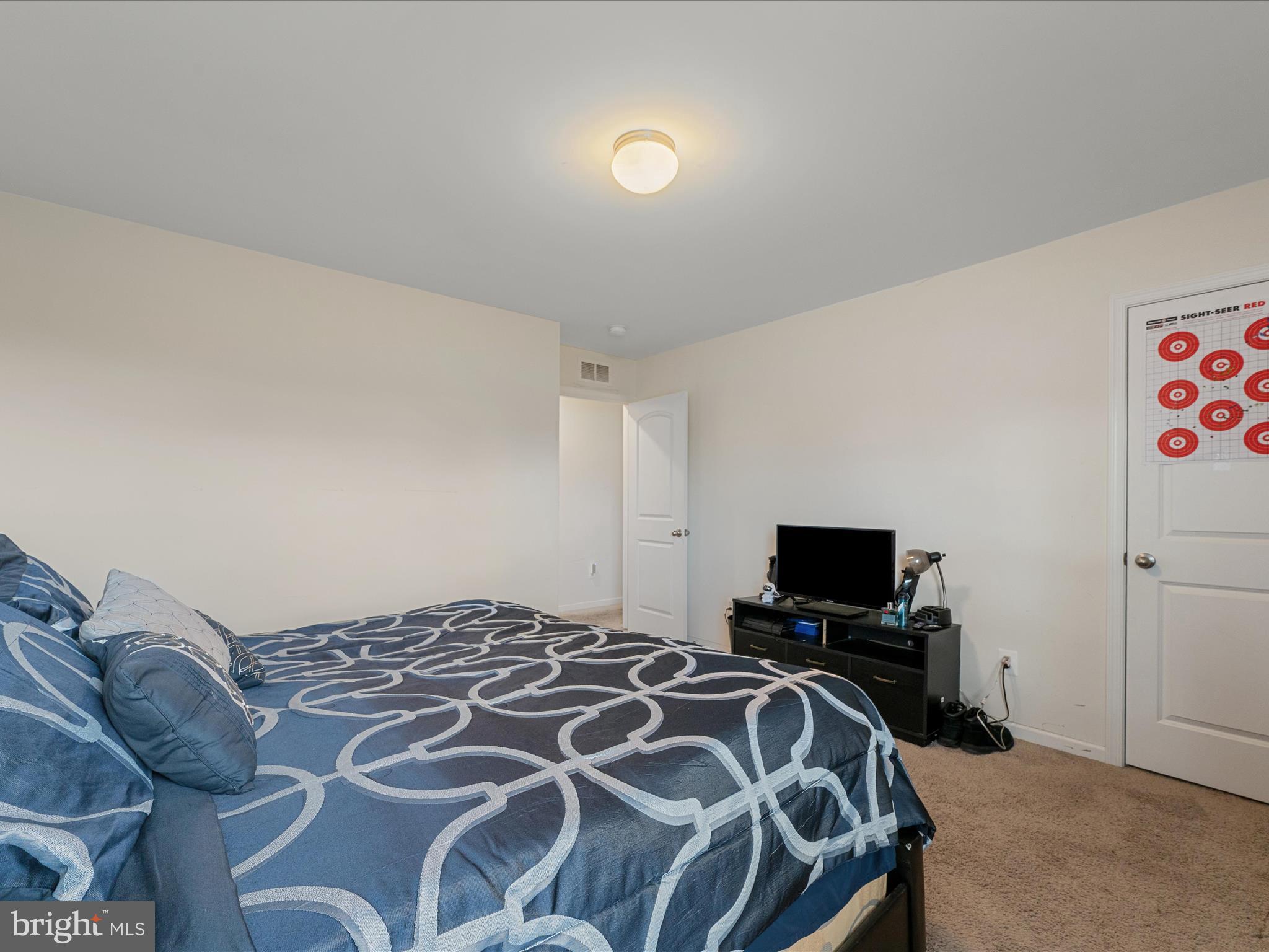 MCGINNIS POINT - Residential