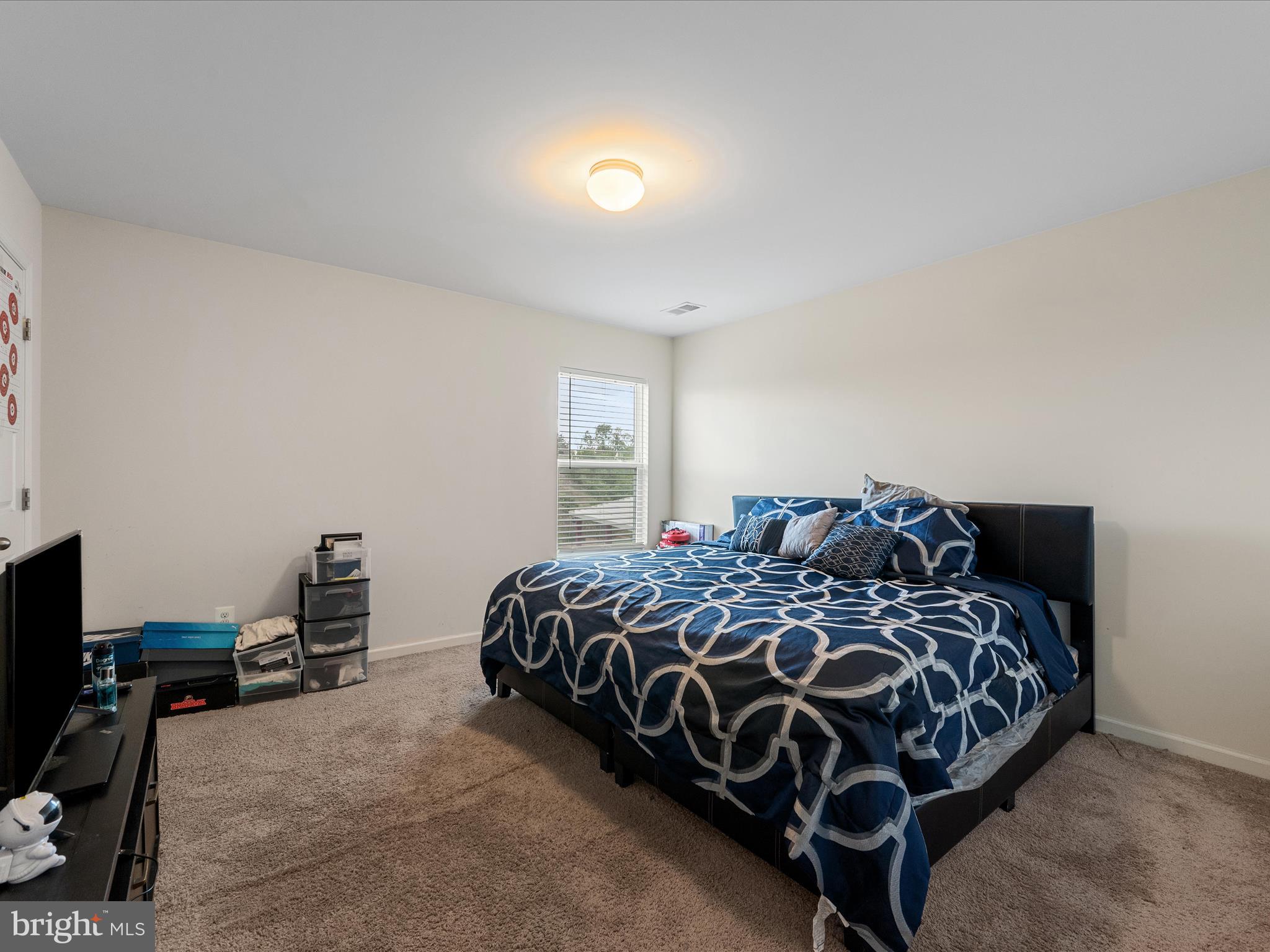 MCGINNIS POINT - Residential