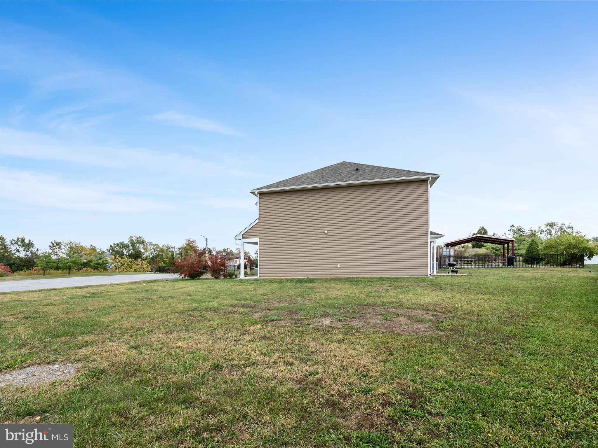 MCGINNIS POINT - Residential