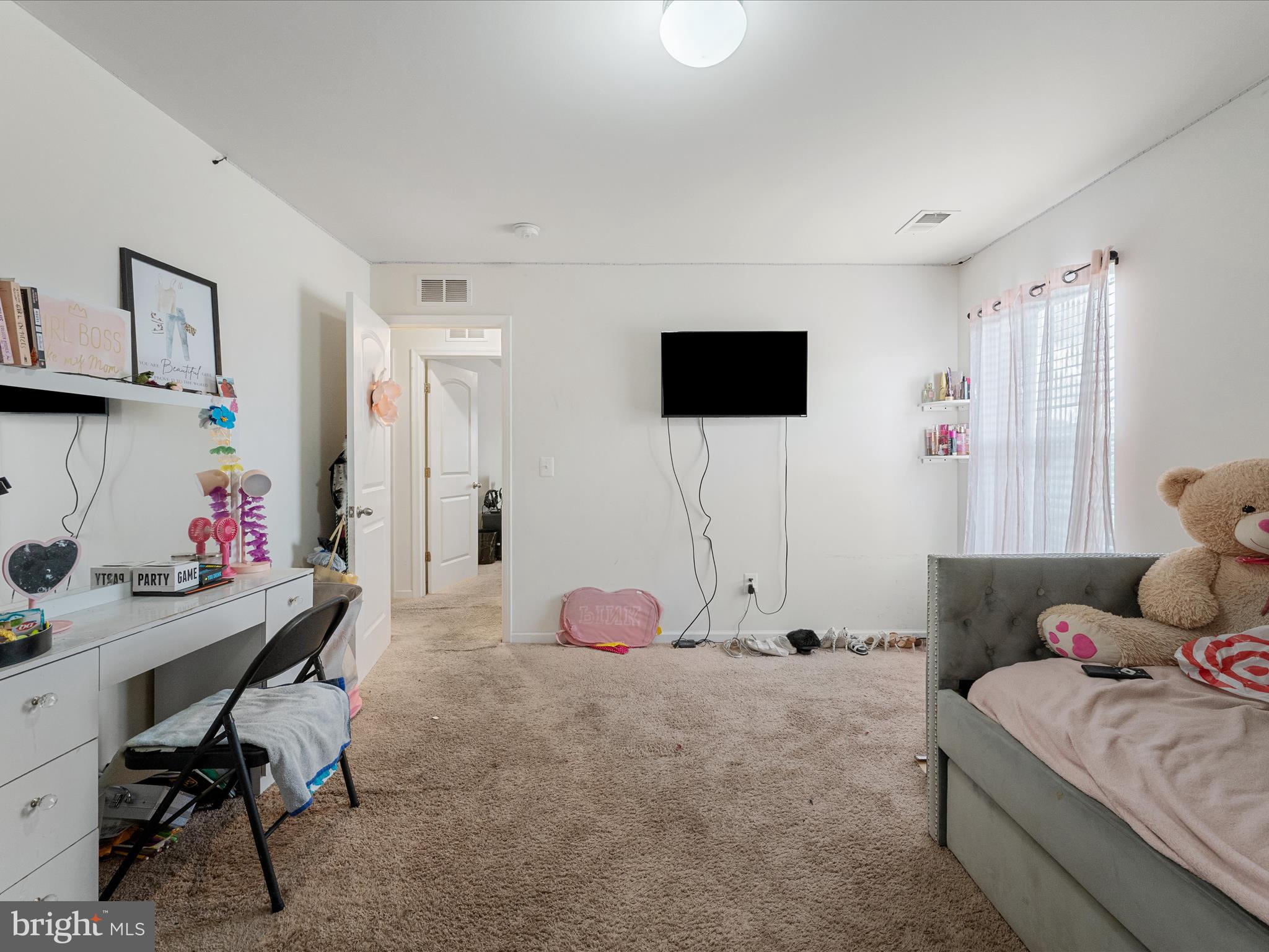 MCGINNIS POINT - Residential