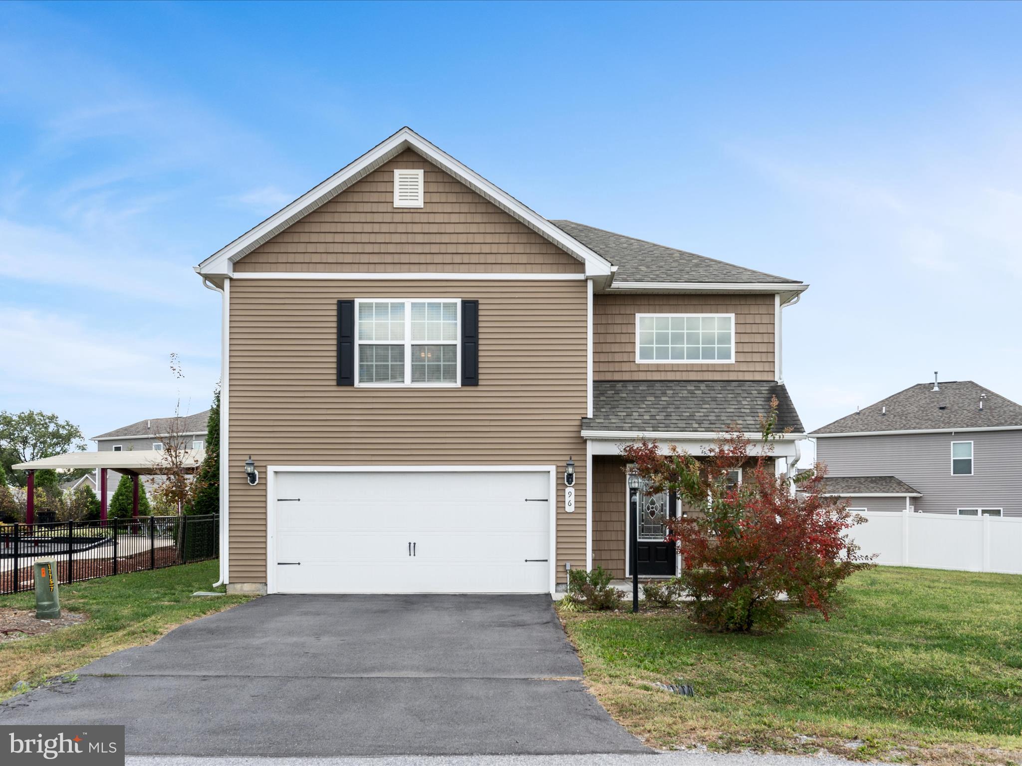 MCGINNIS POINT - Residential