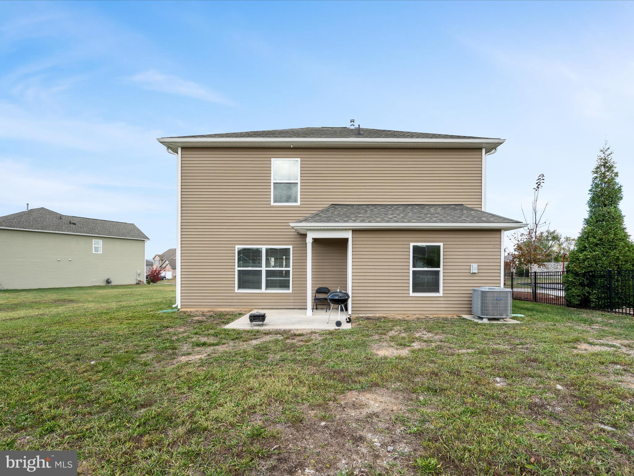 MCGINNIS POINT - Residential