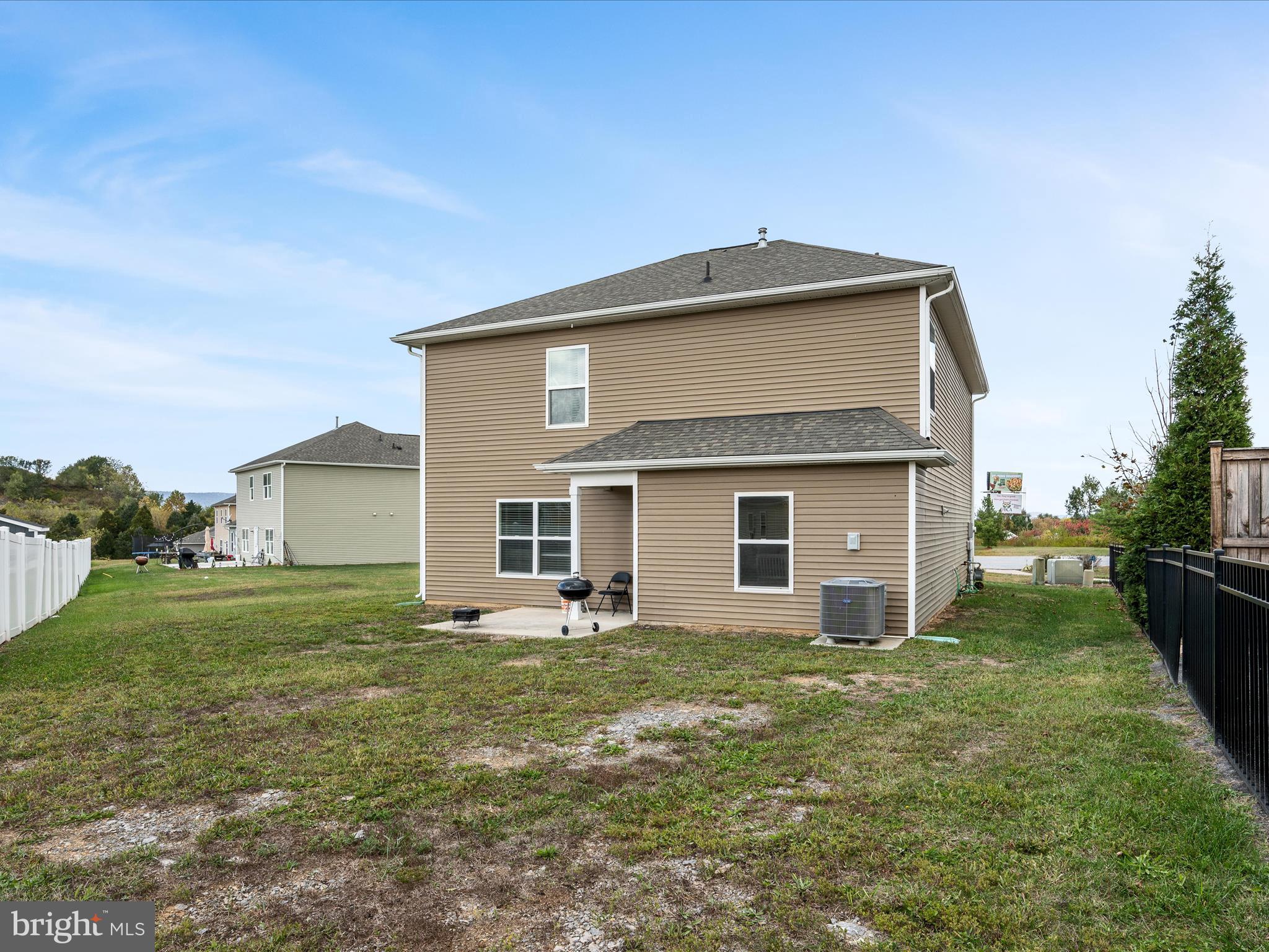 MCGINNIS POINT - Residential