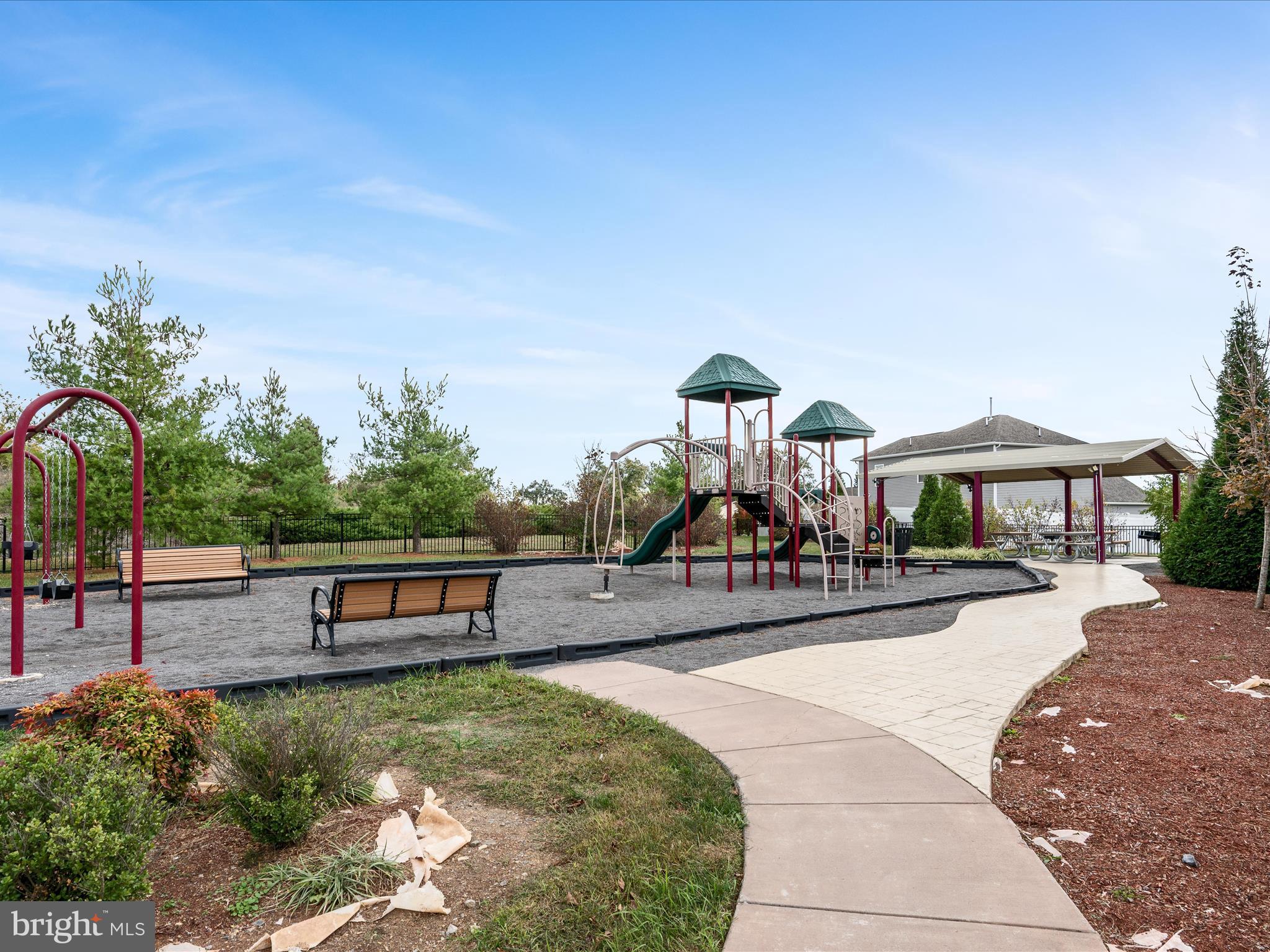 MCGINNIS POINT - Residential