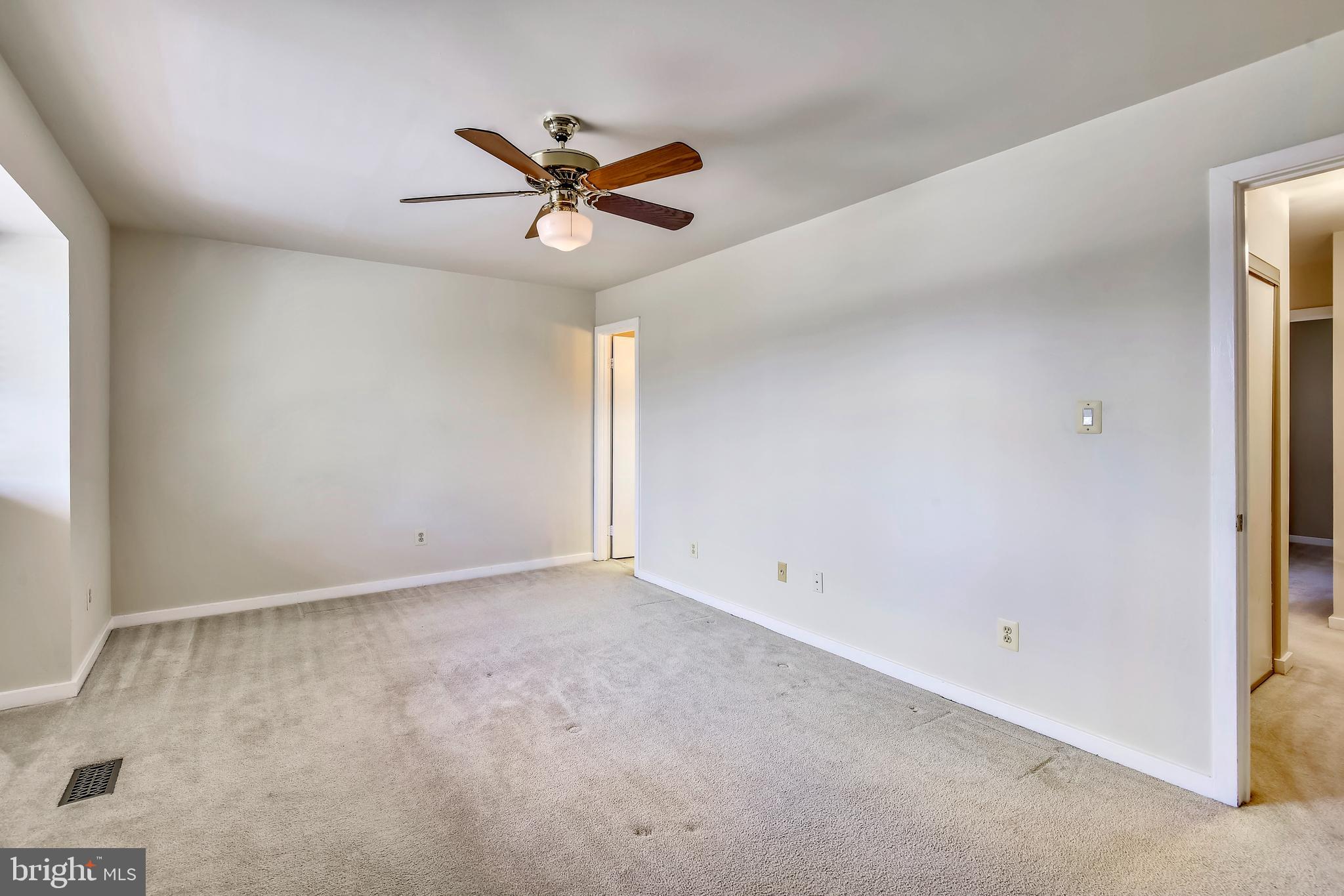 DEER RUN CROSSING - Residential Lease