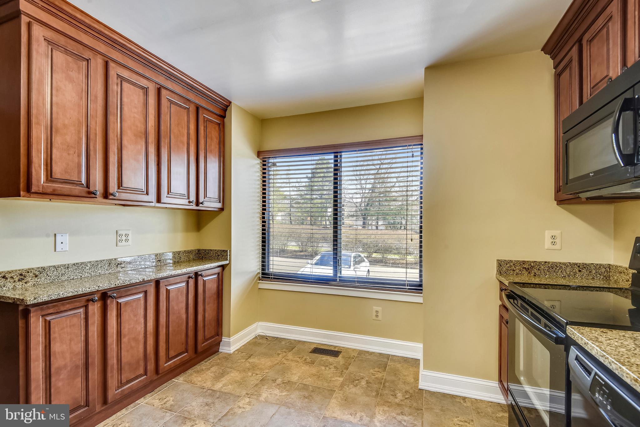 DEER RUN CROSSING - Residential Lease