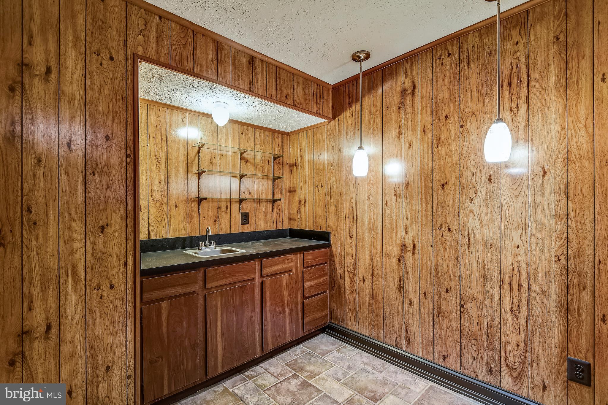 DEER RUN CROSSING - Residential Lease