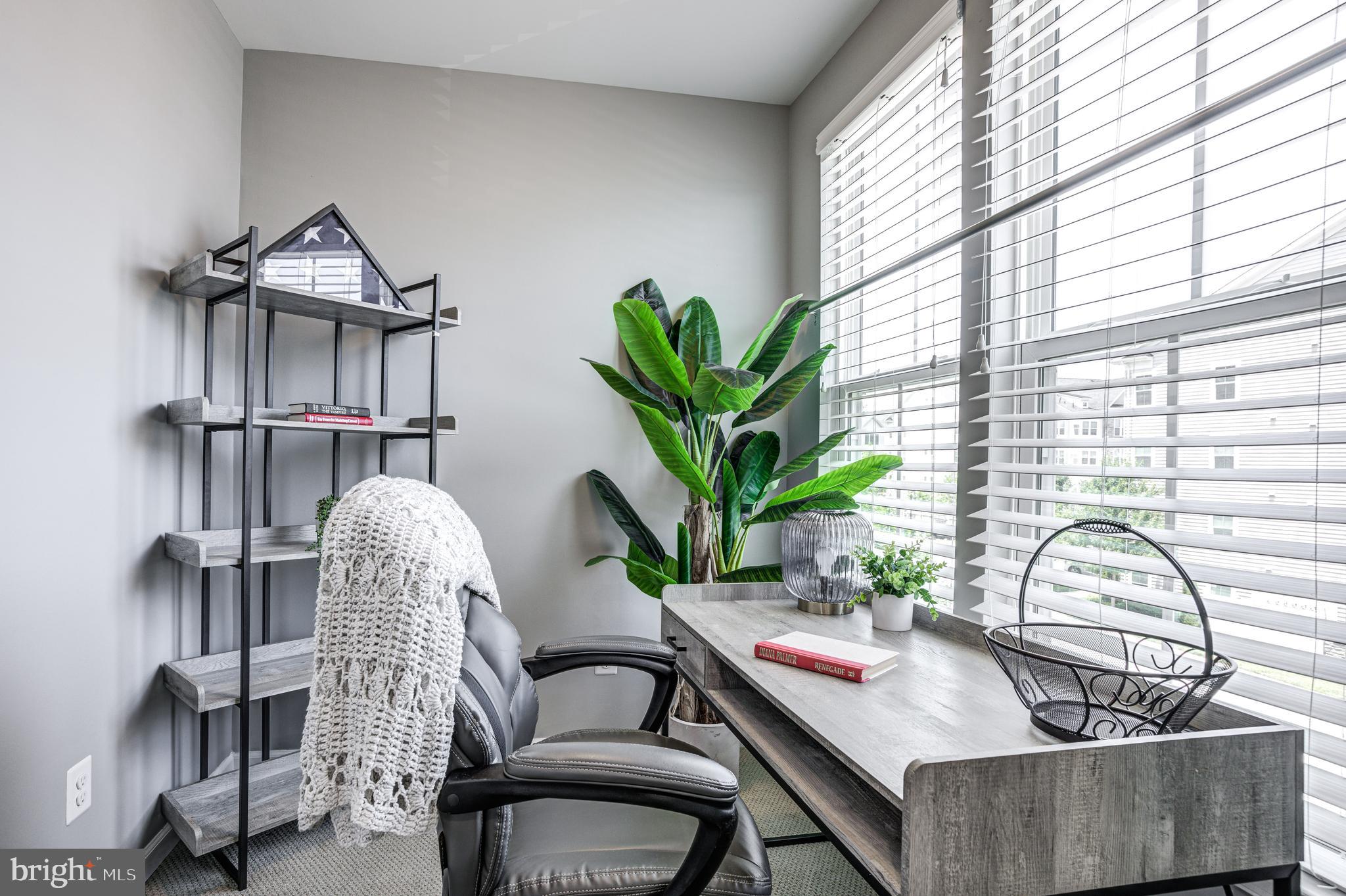 WAVERLY MEWS - Residential