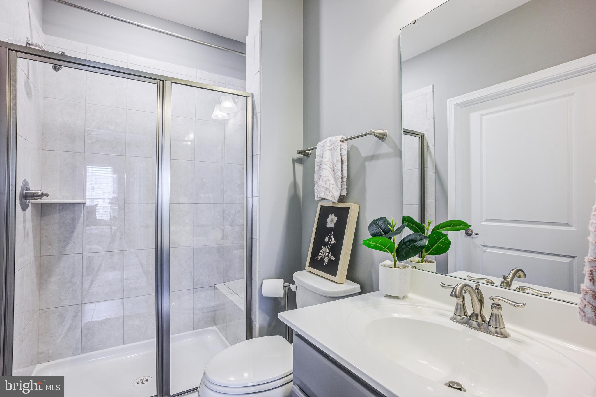 WAVERLY MEWS - Residential