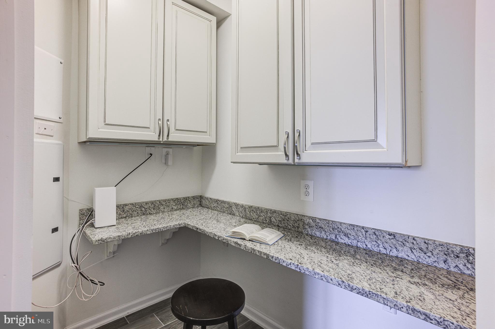 WAVERLY MEWS - Residential