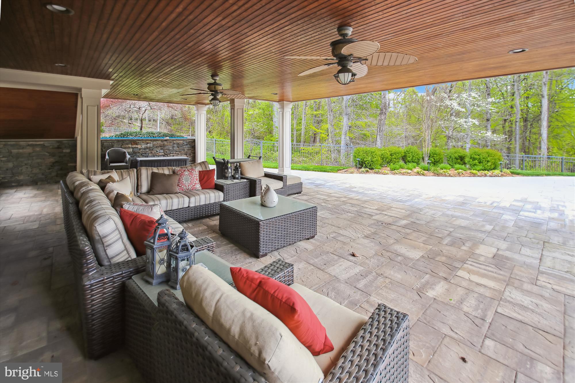 WYNNEWOOD - Residential