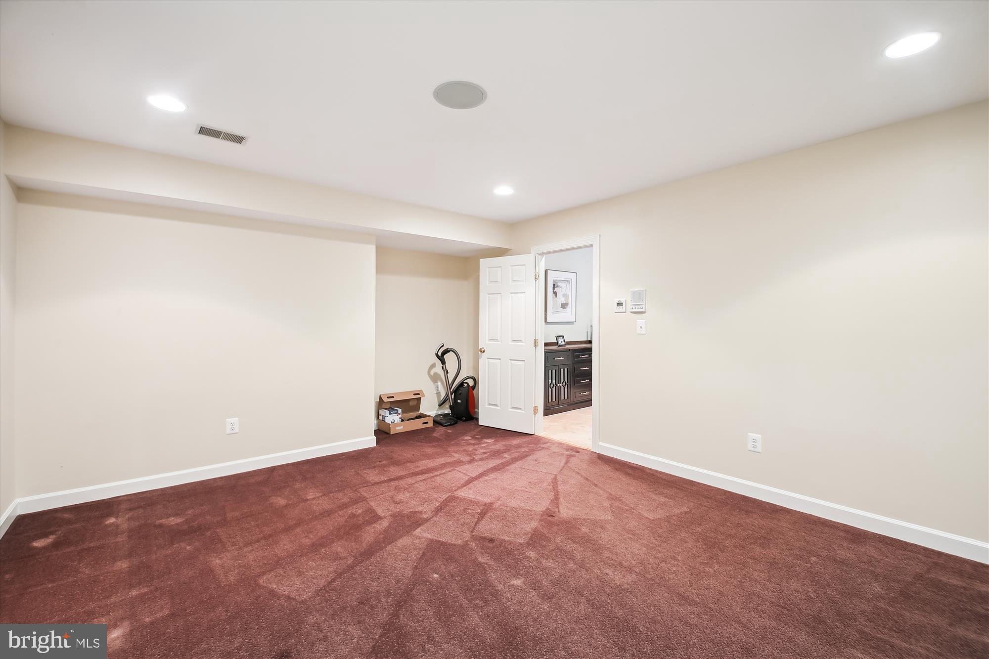 WYNNEWOOD - Residential