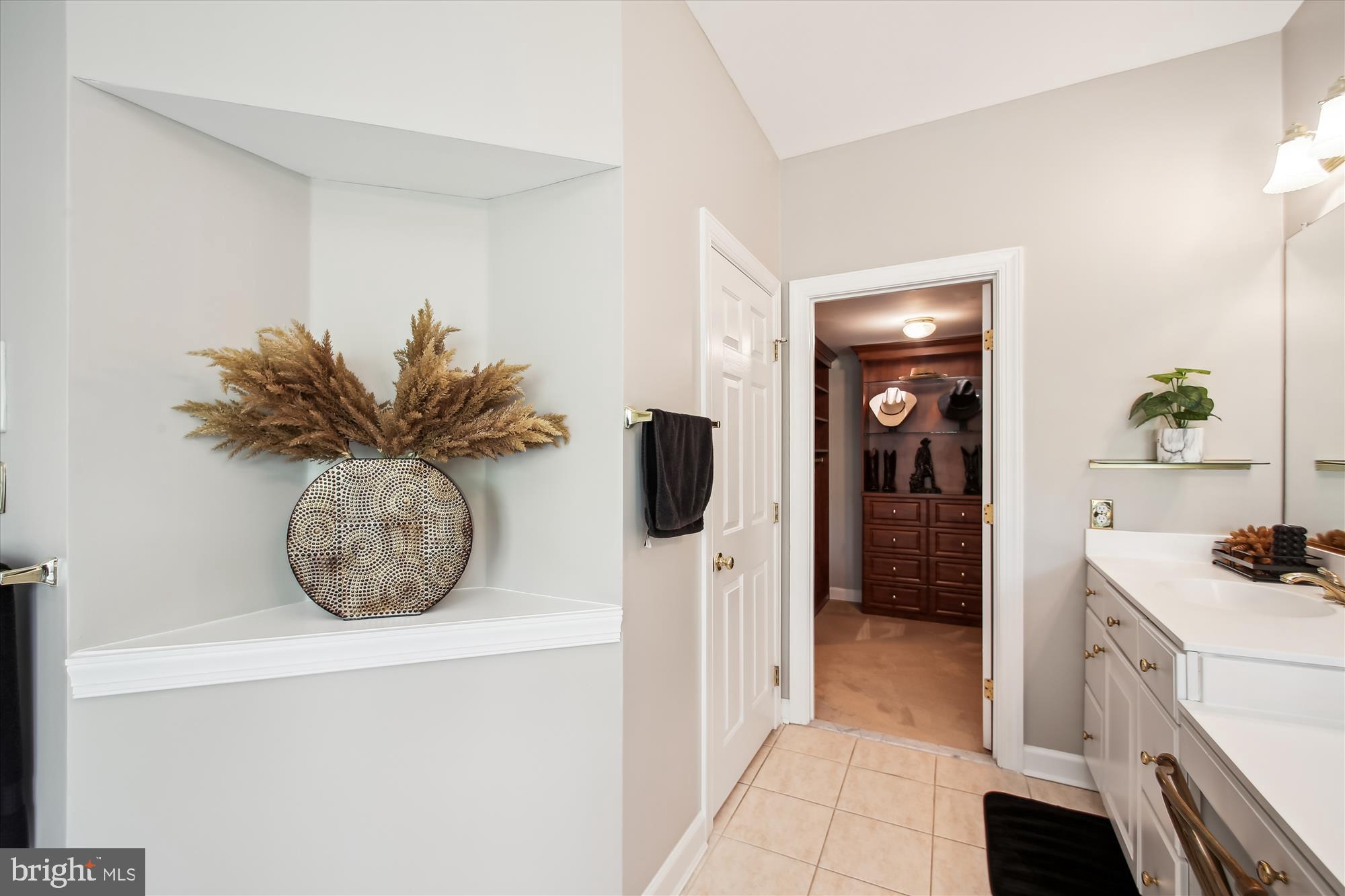 WYNNEWOOD - Residential