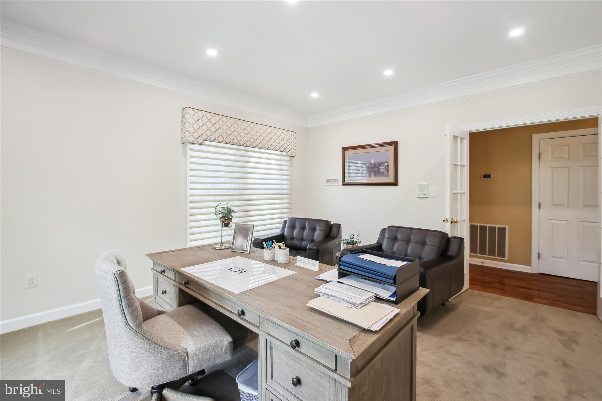 WYNNEWOOD - Residential