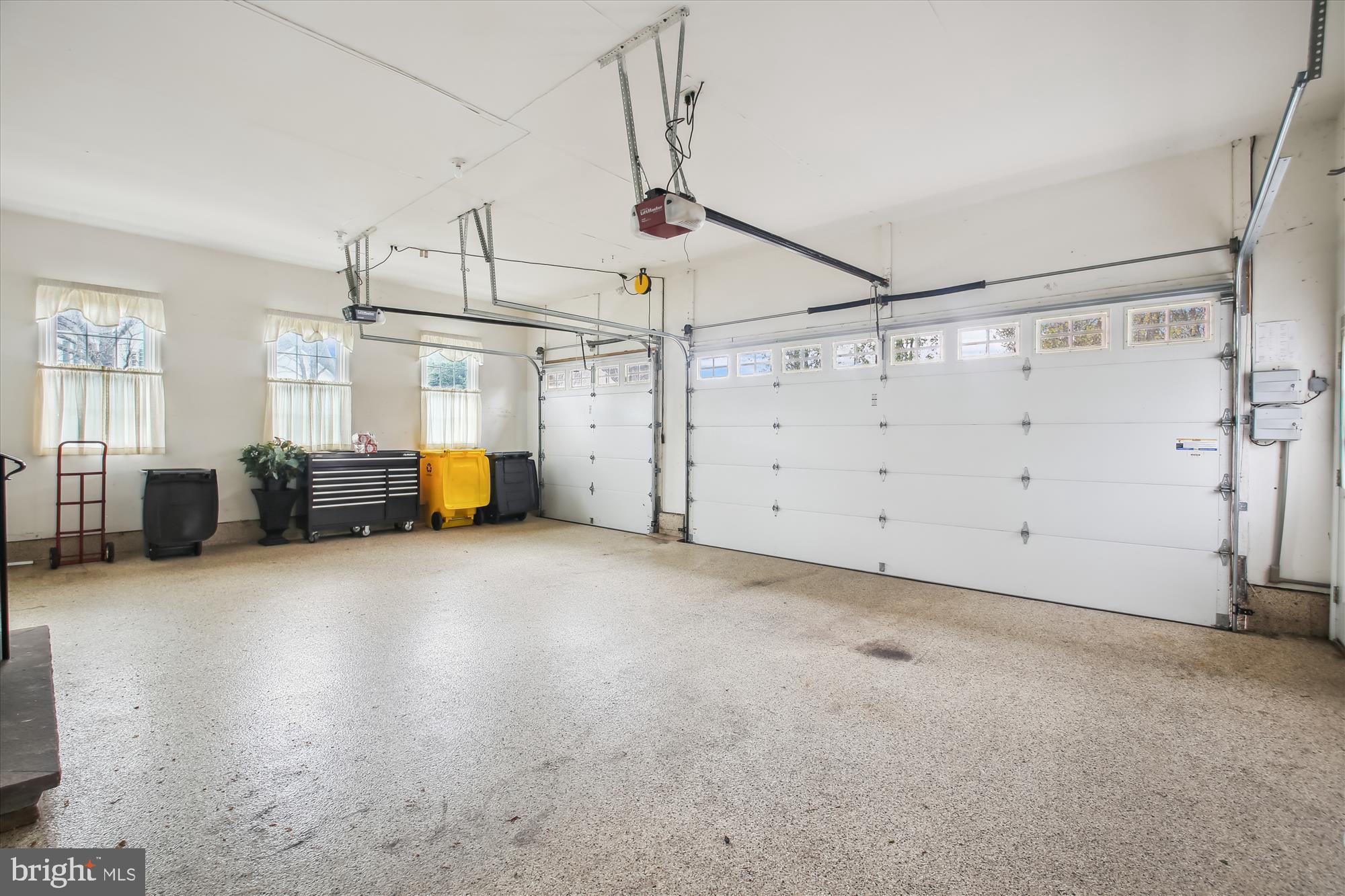 WYNNEWOOD - Residential