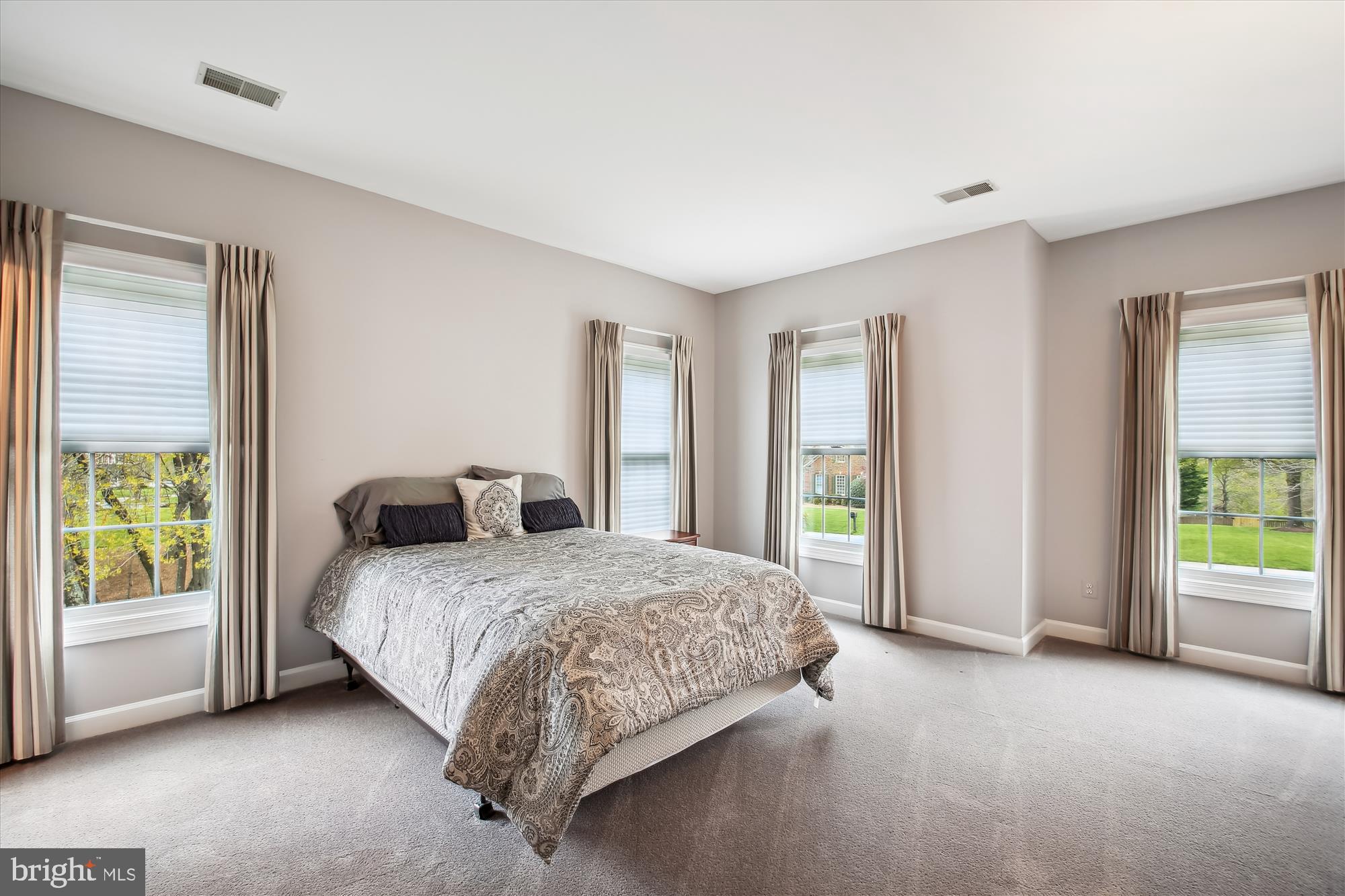 WYNNEWOOD - Residential