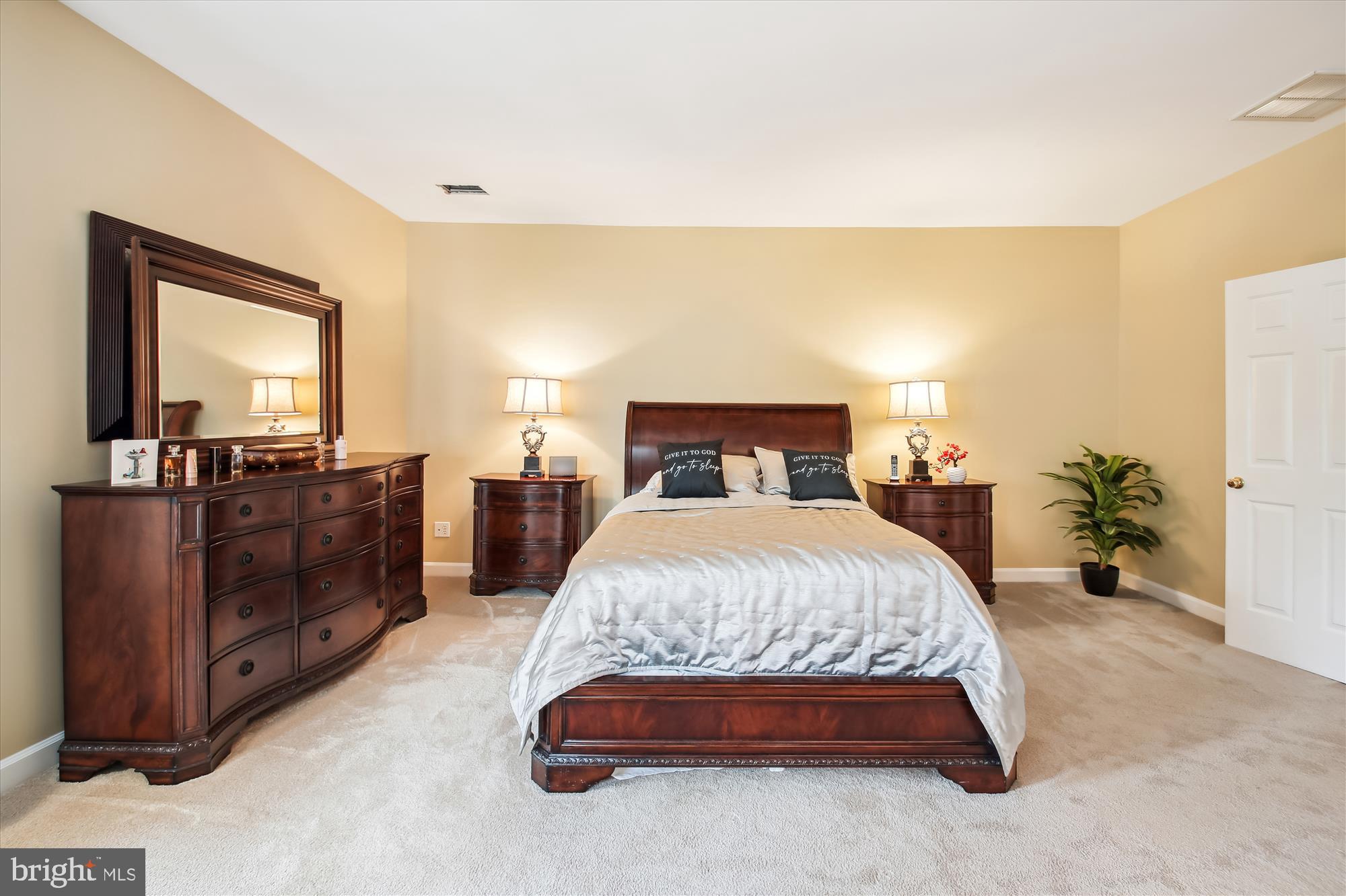 WYNNEWOOD - Residential