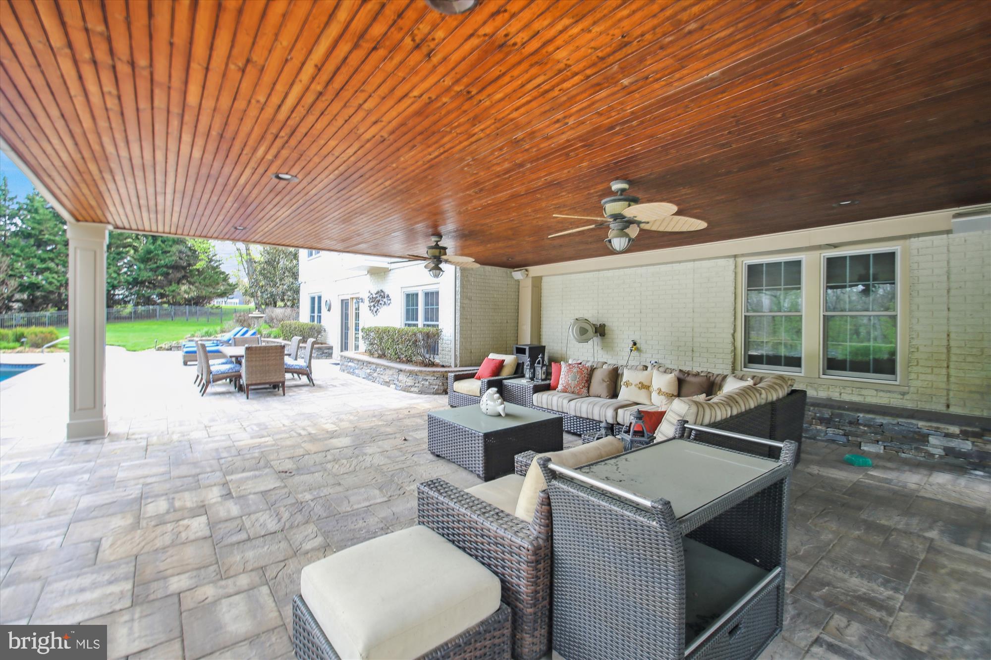 WYNNEWOOD - Residential