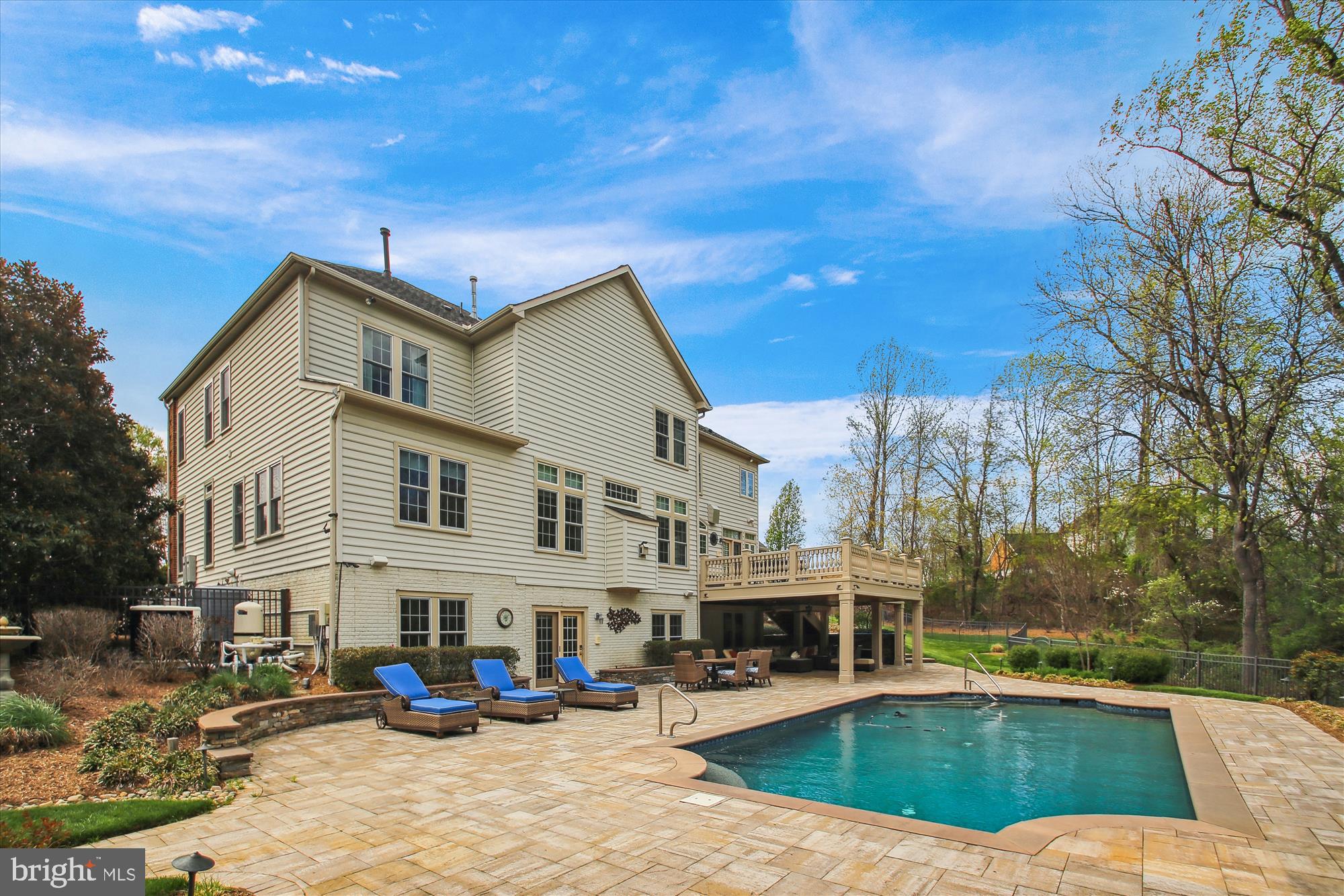 WYNNEWOOD - Residential