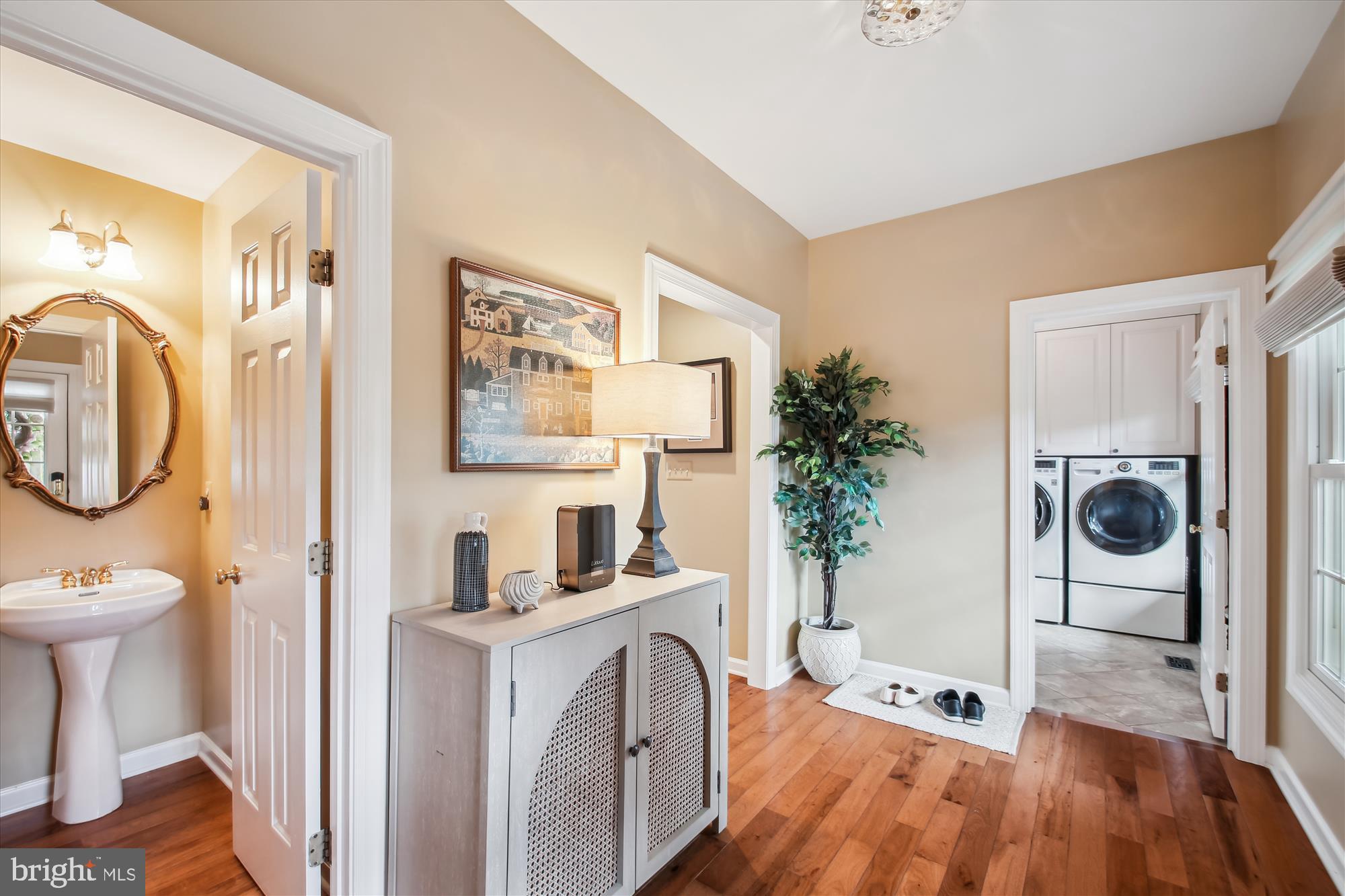 WYNNEWOOD - Residential