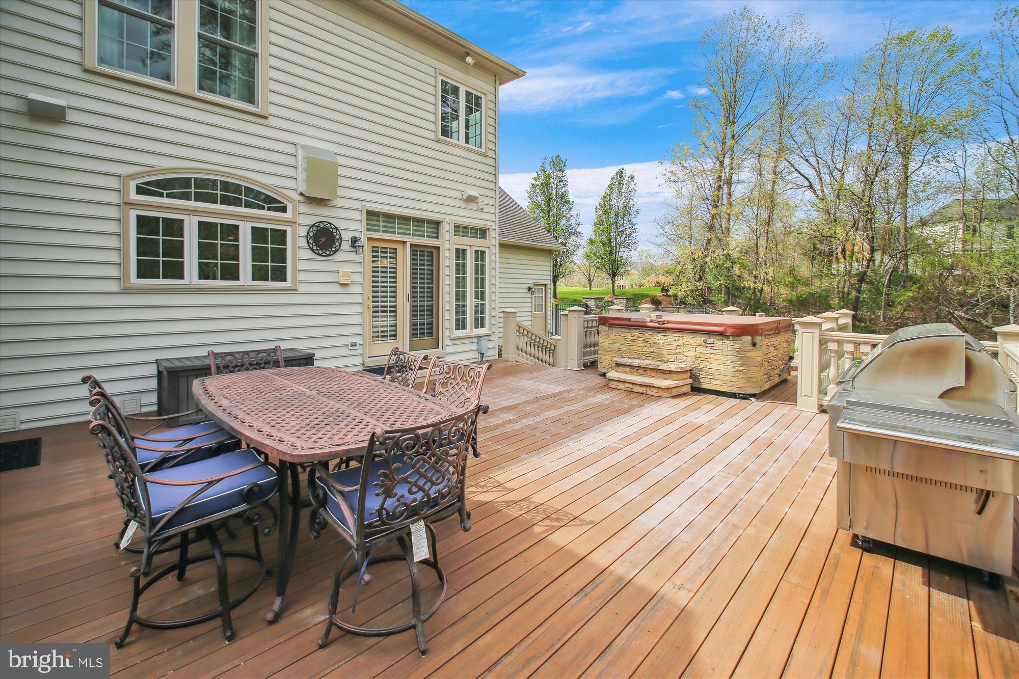 WYNNEWOOD - Residential