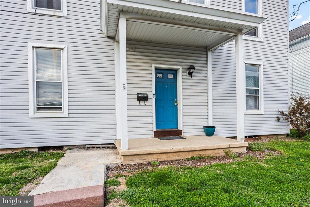 Photo of 35 W Donegal Street, MOUNT JOY, PA 17552 (MLS # PALA2085920)