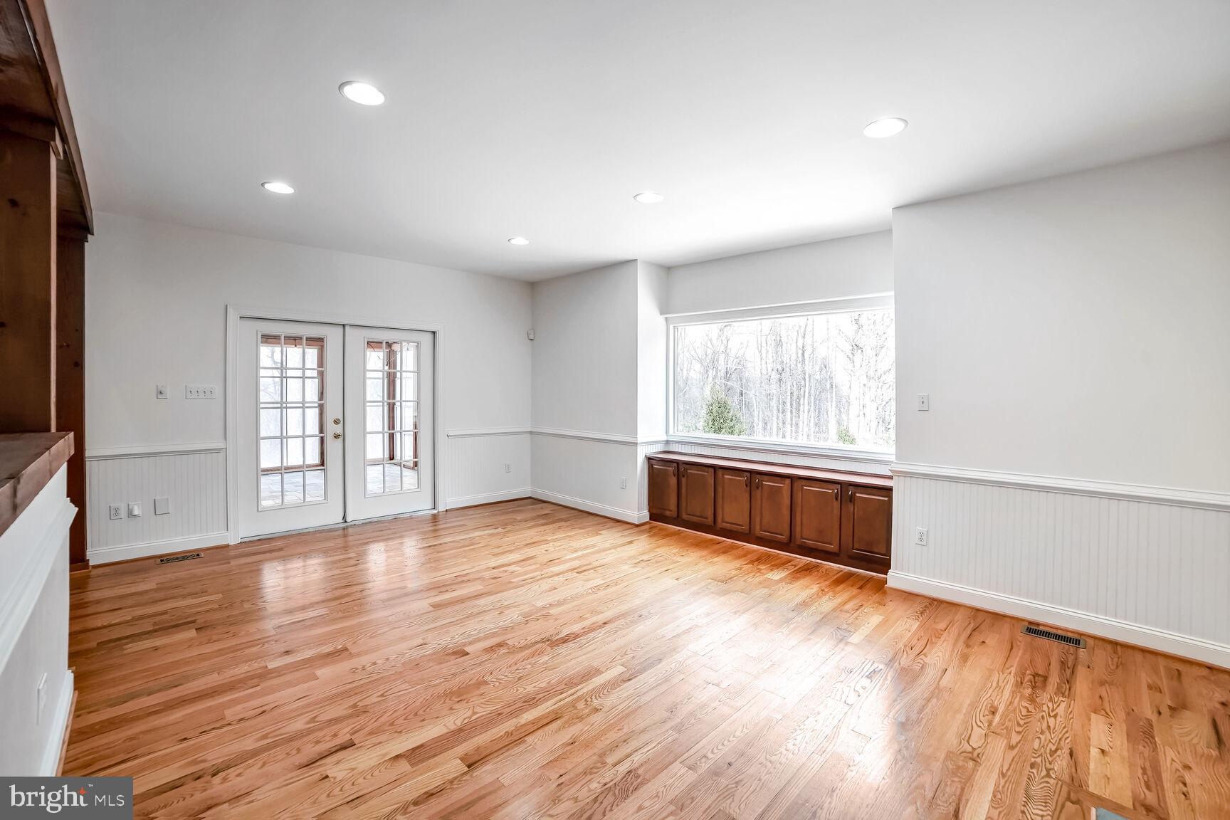 BROOKE MEADOW - Residential