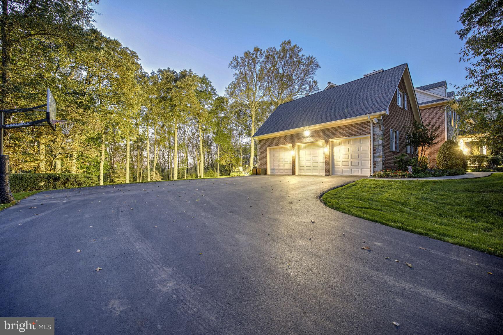 BROOKE MEADOW - Residential