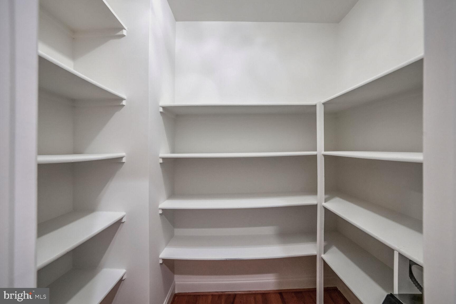 BROOKE MEADOW - Residential