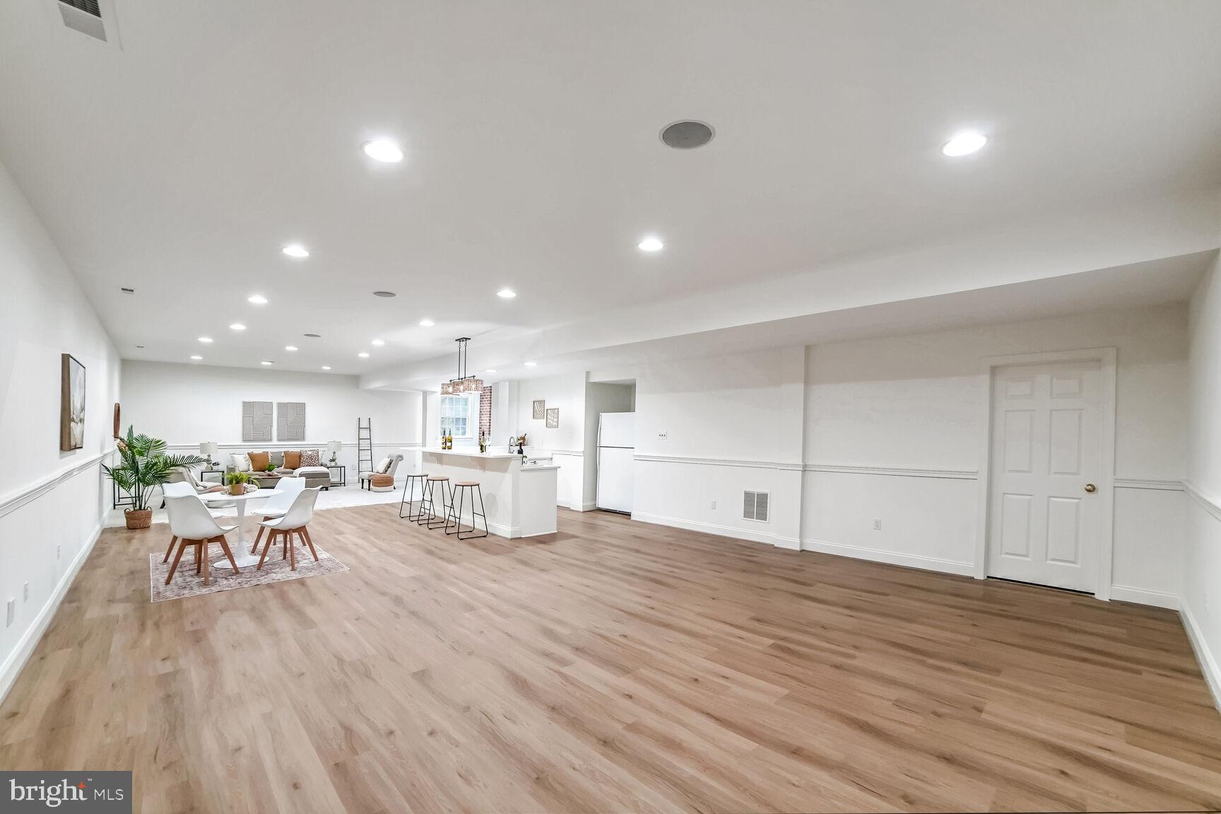 BROOKE MEADOW - Residential