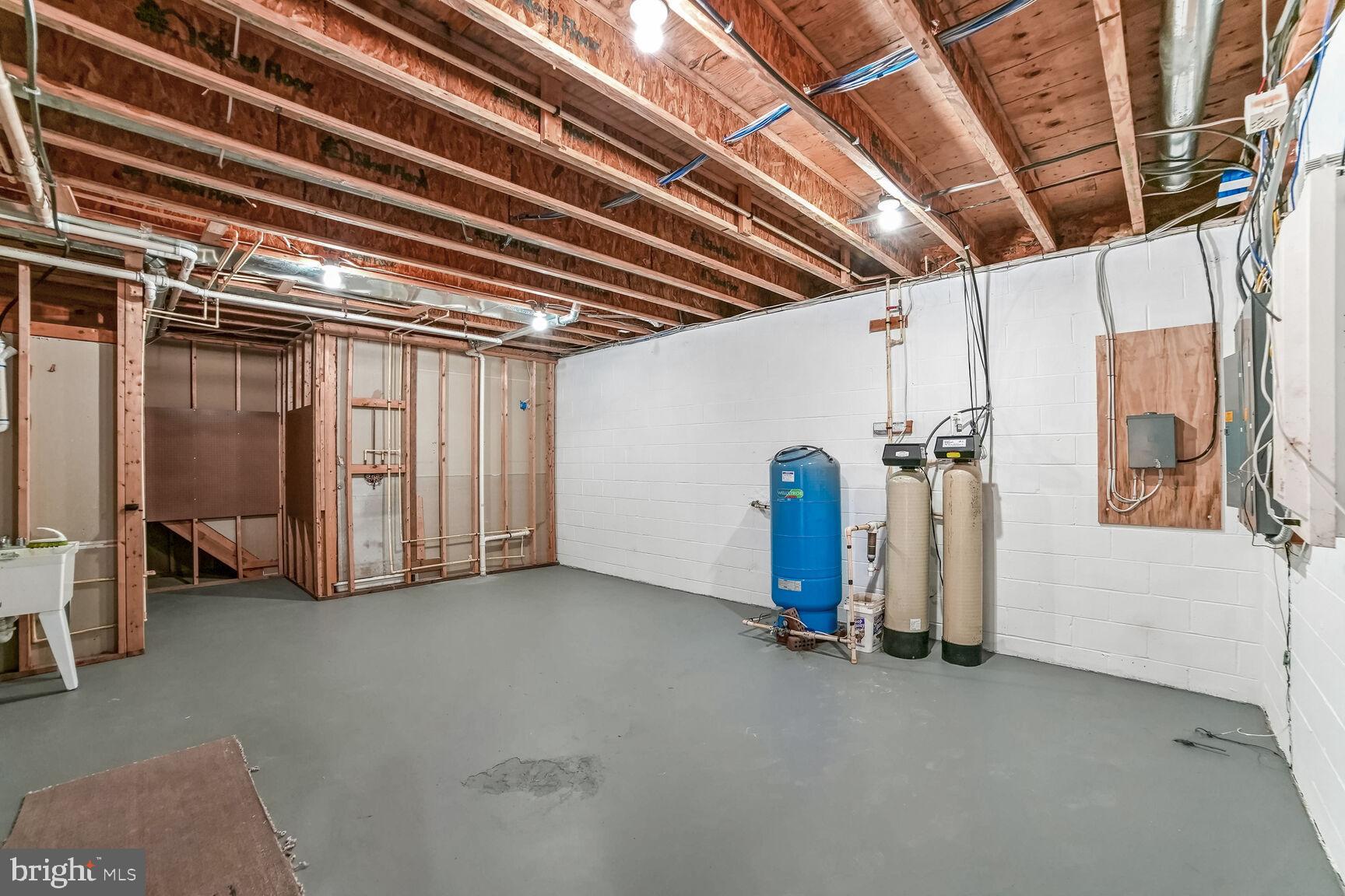 BROOKE MEADOW - Residential