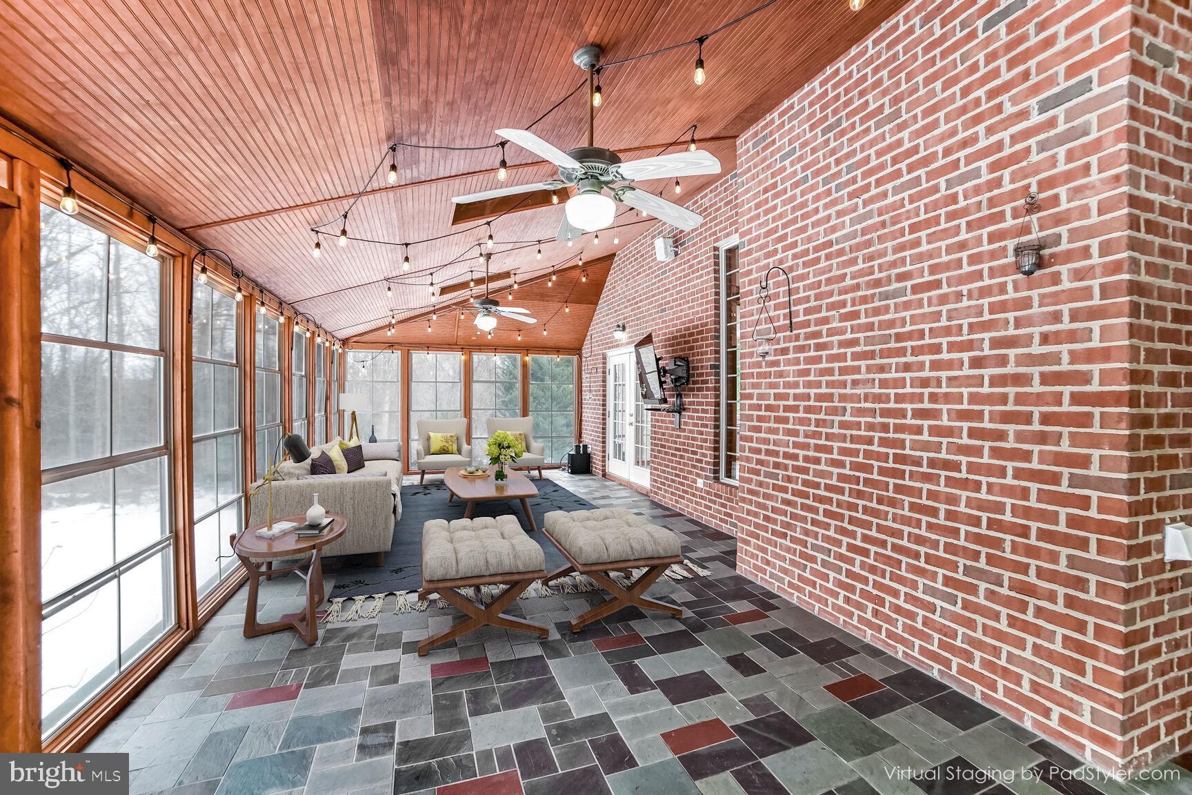 BROOKE MEADOW - Residential