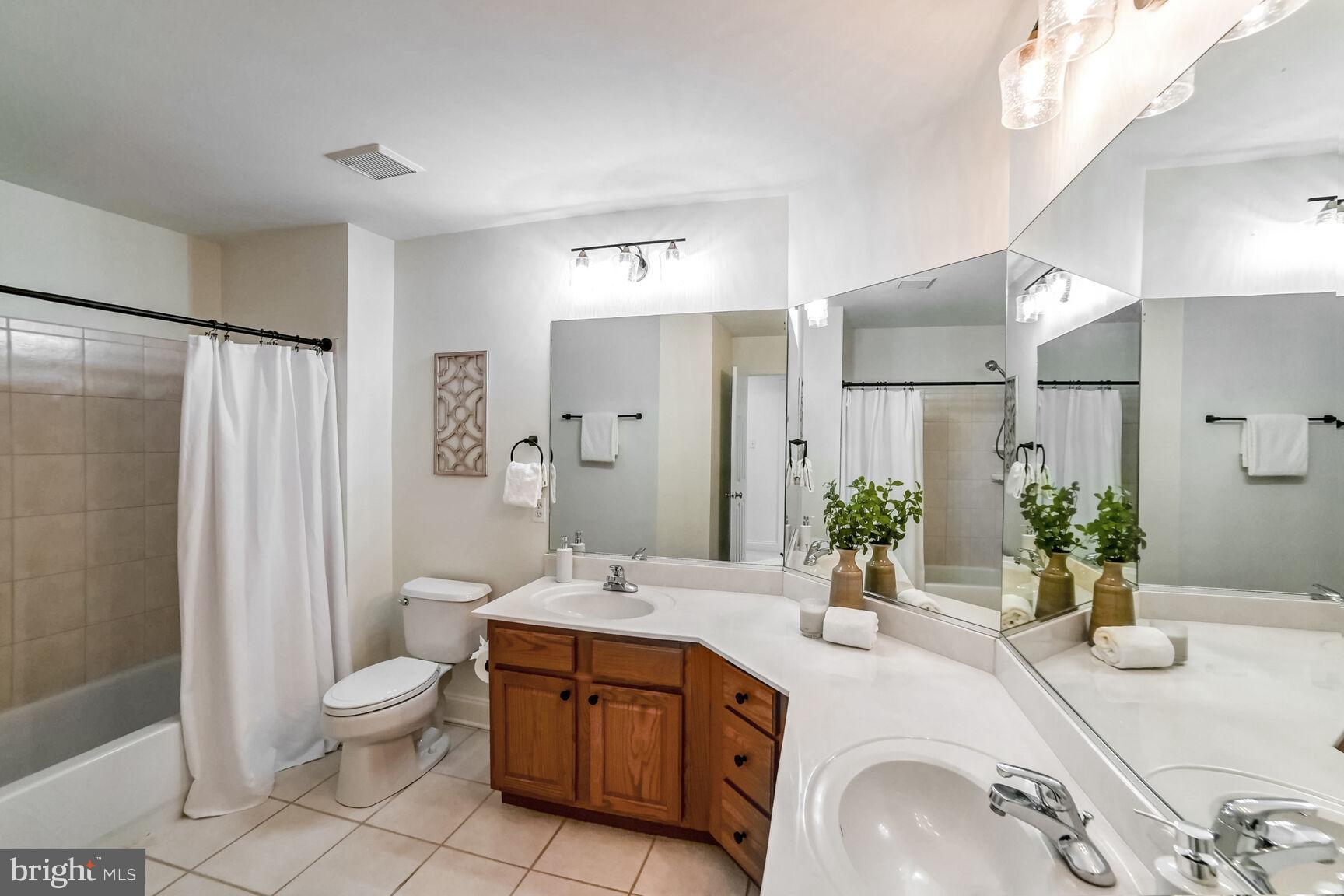 BROOKE MEADOW - Residential