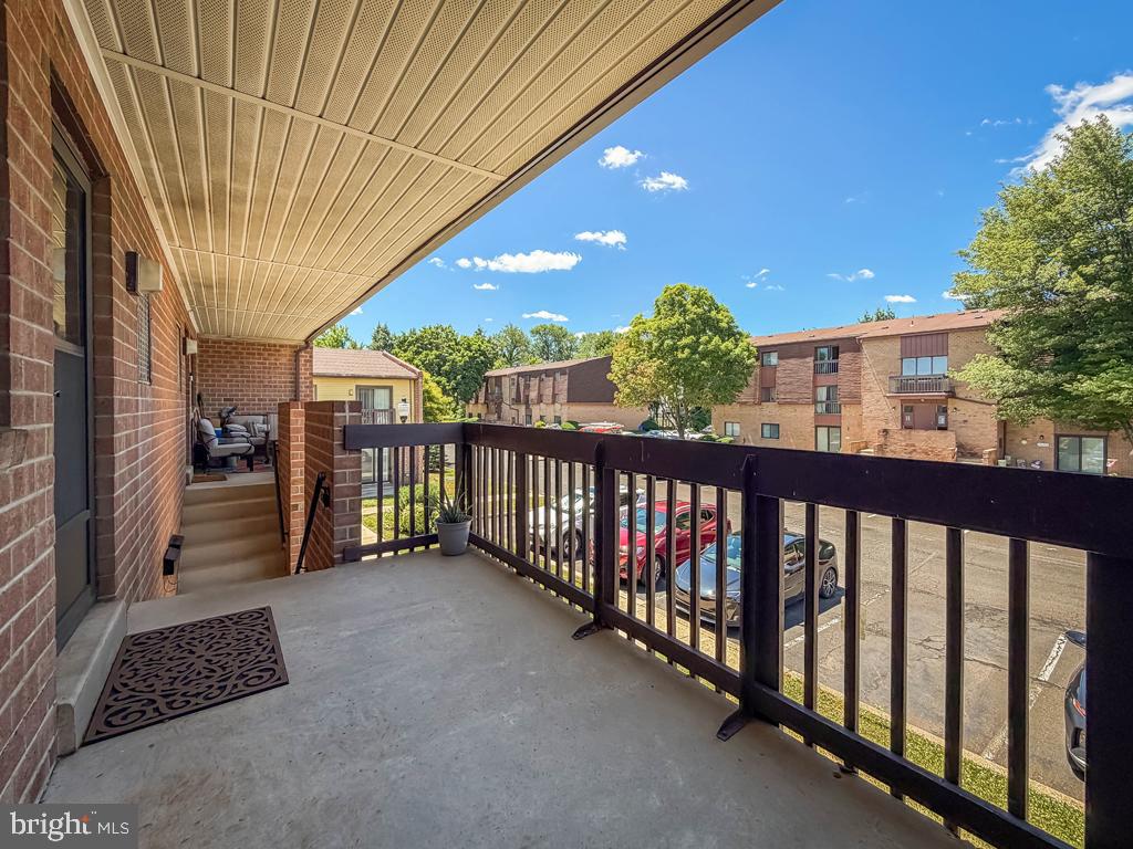 17205 DELAIRE LANDING ROAD 00 205