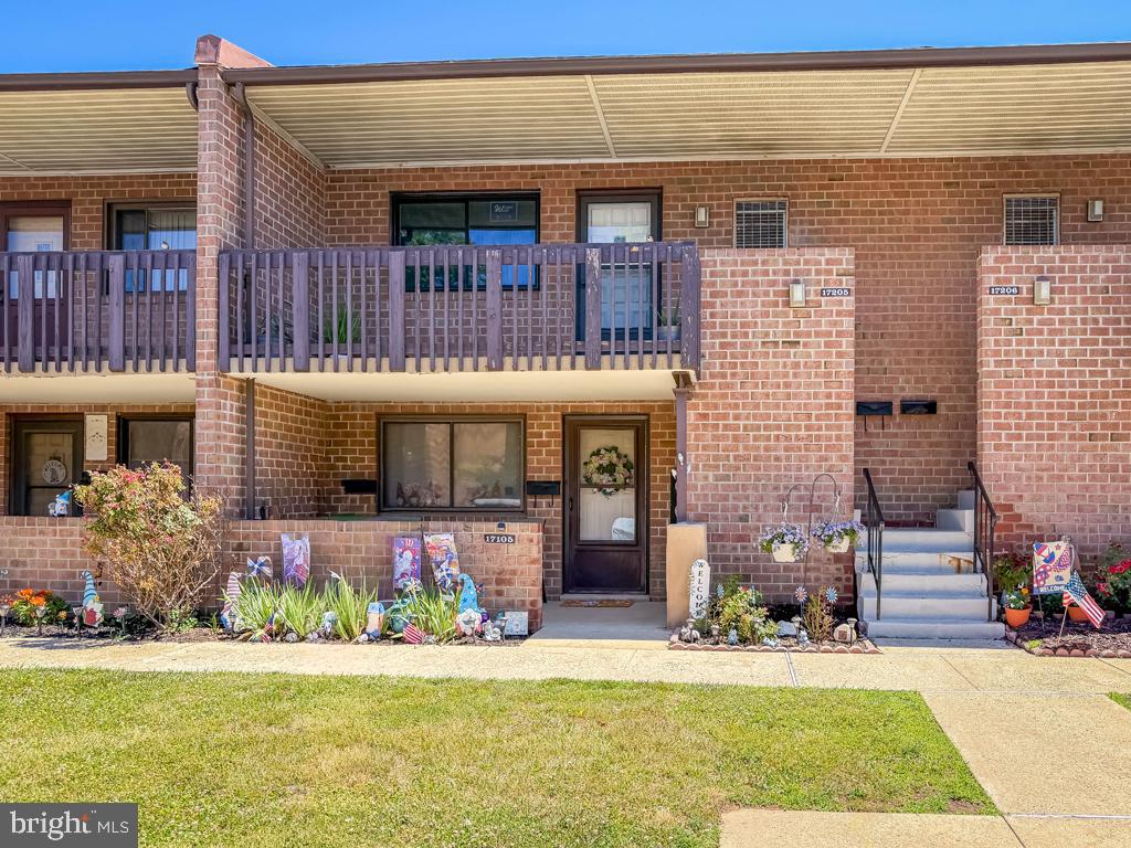 17205 DELAIRE LANDING ROAD 00 205